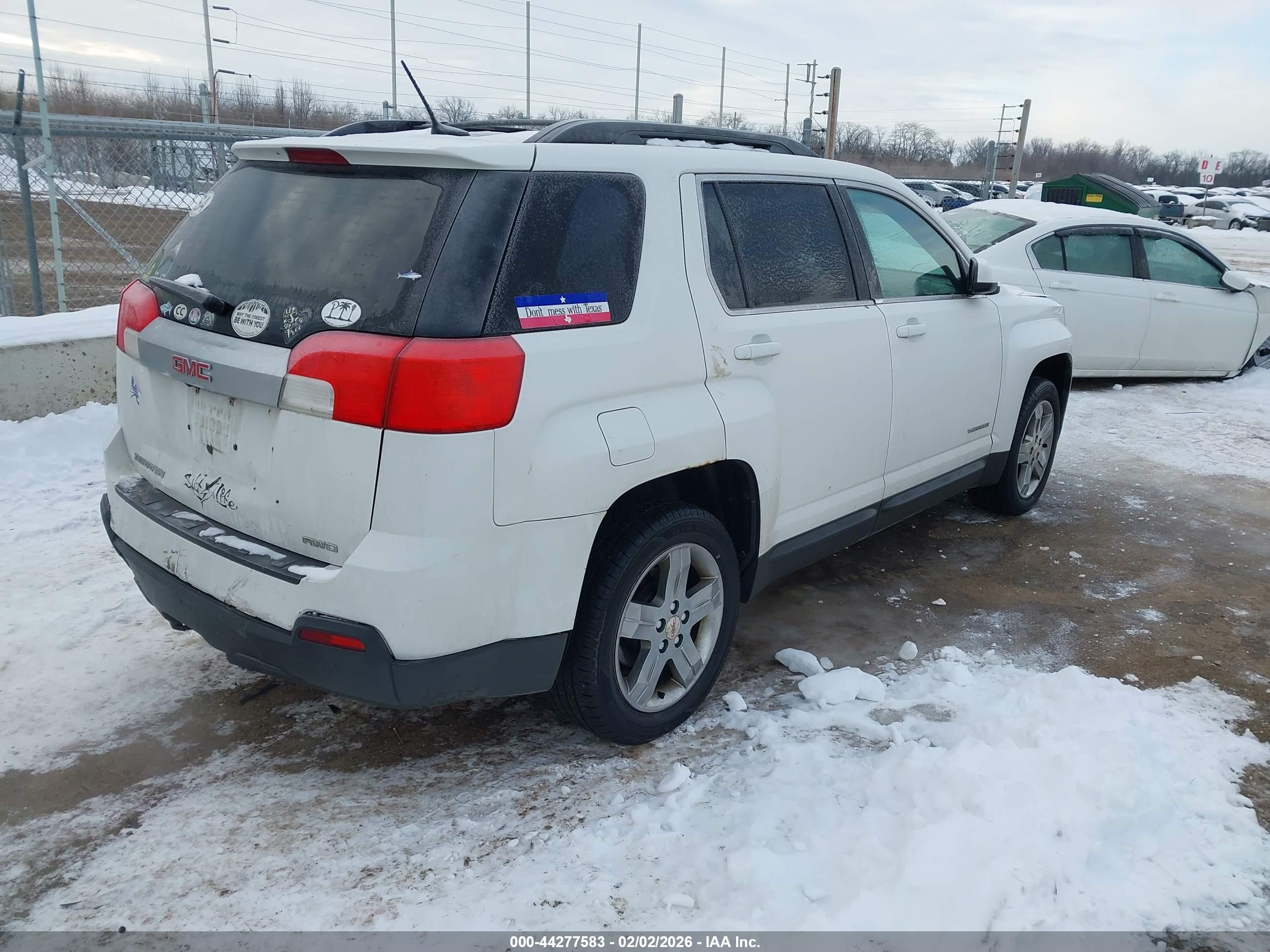 GMC TERRAIN image 4