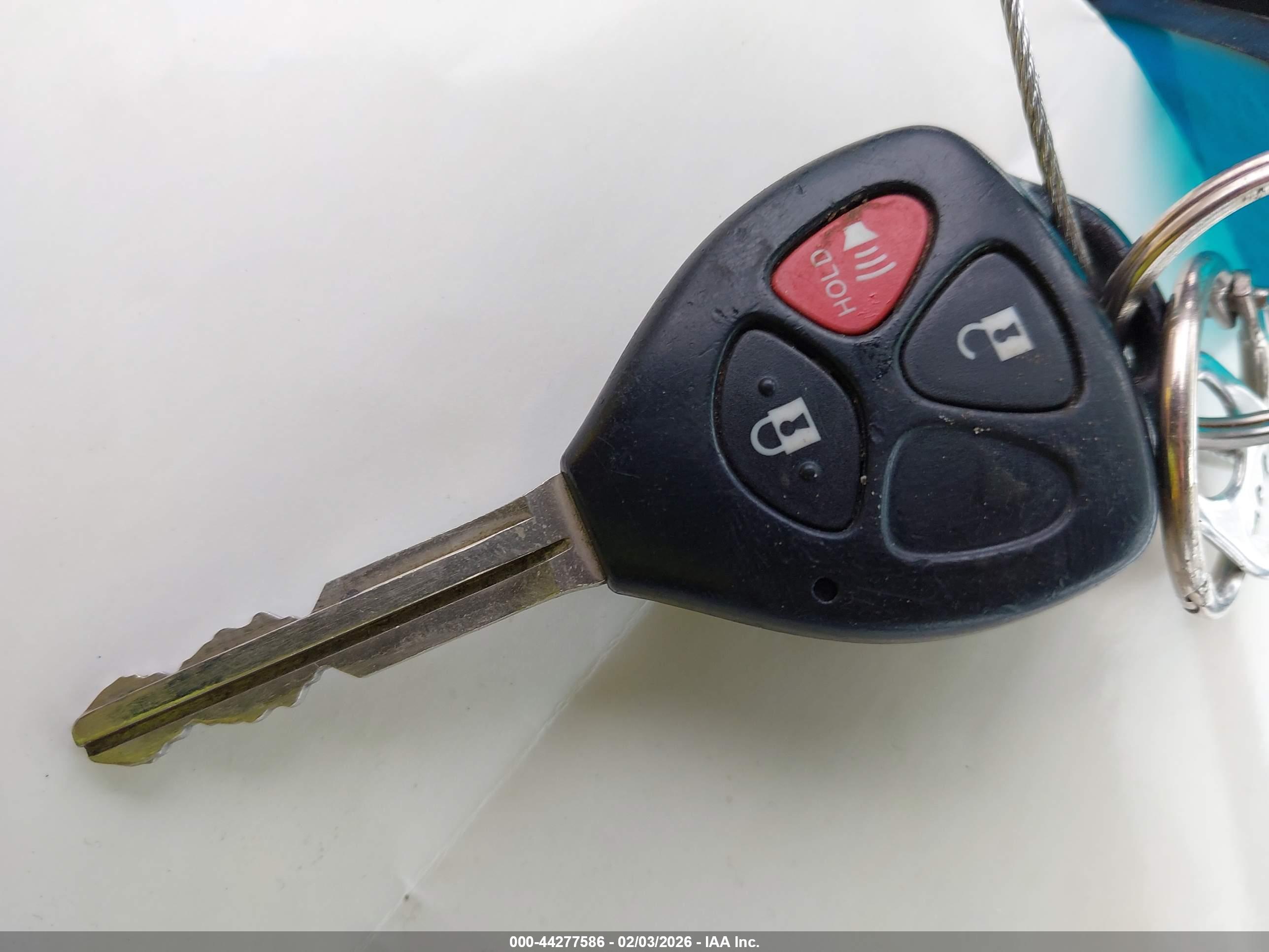TOYOTA RAV4 image 11