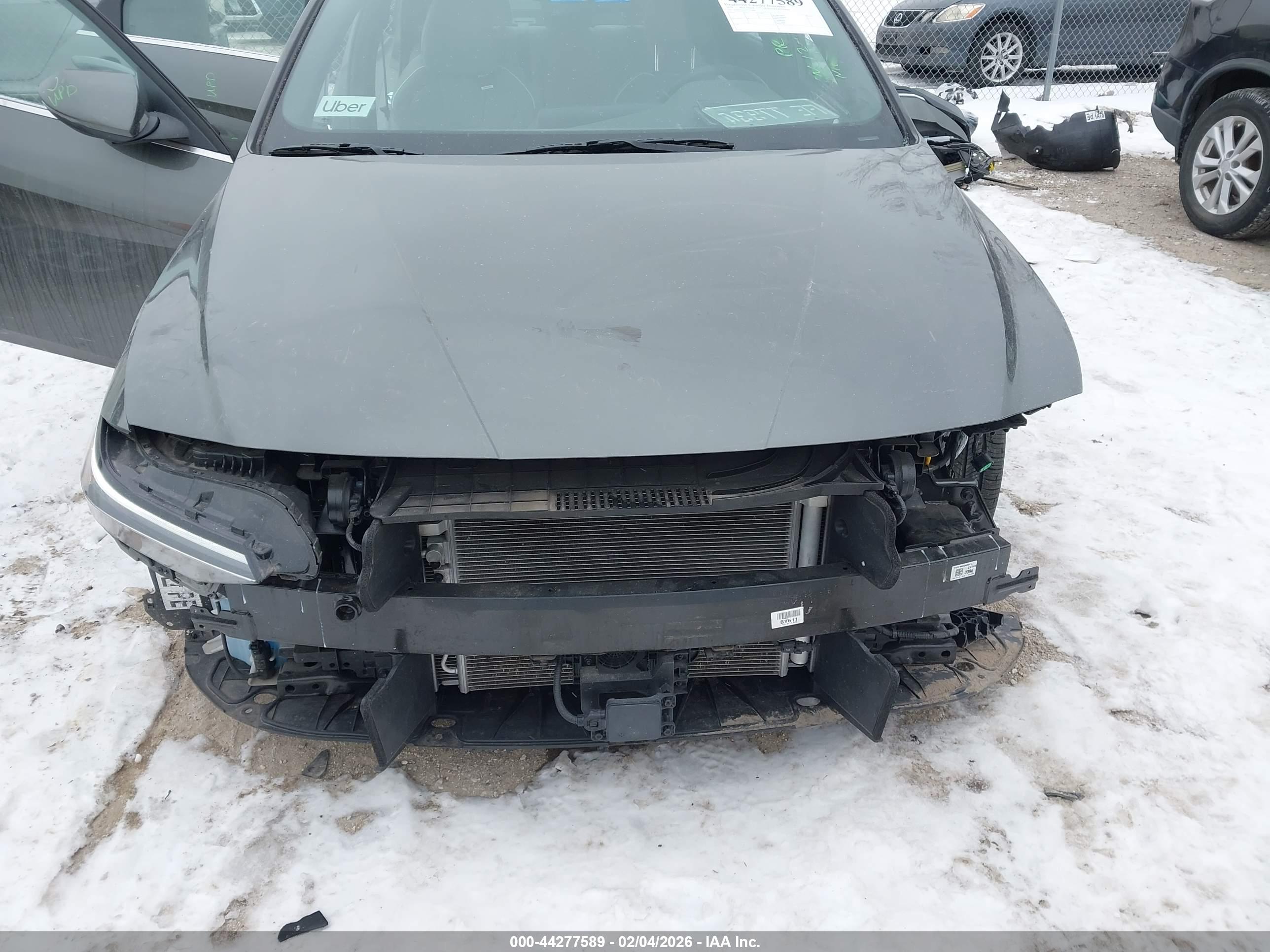 HYUNDAI ELANTRA image 6