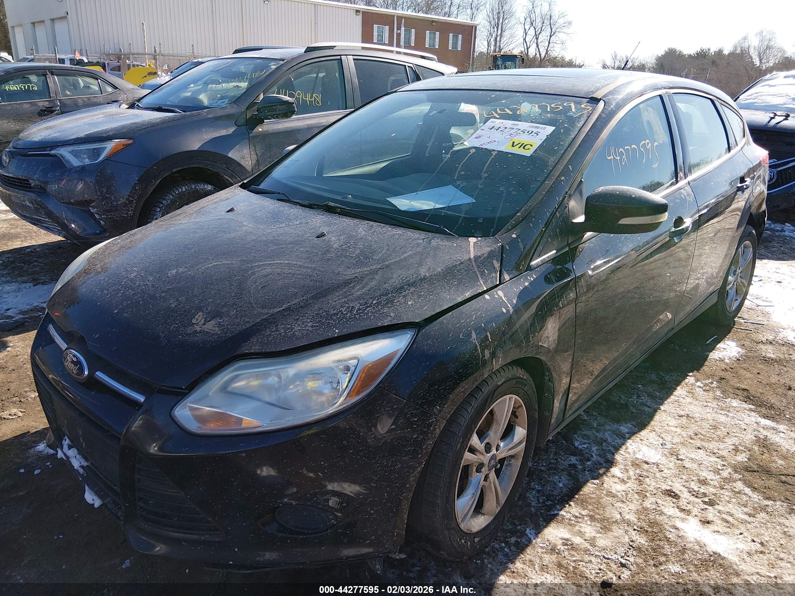 FORD FOCUS image 2