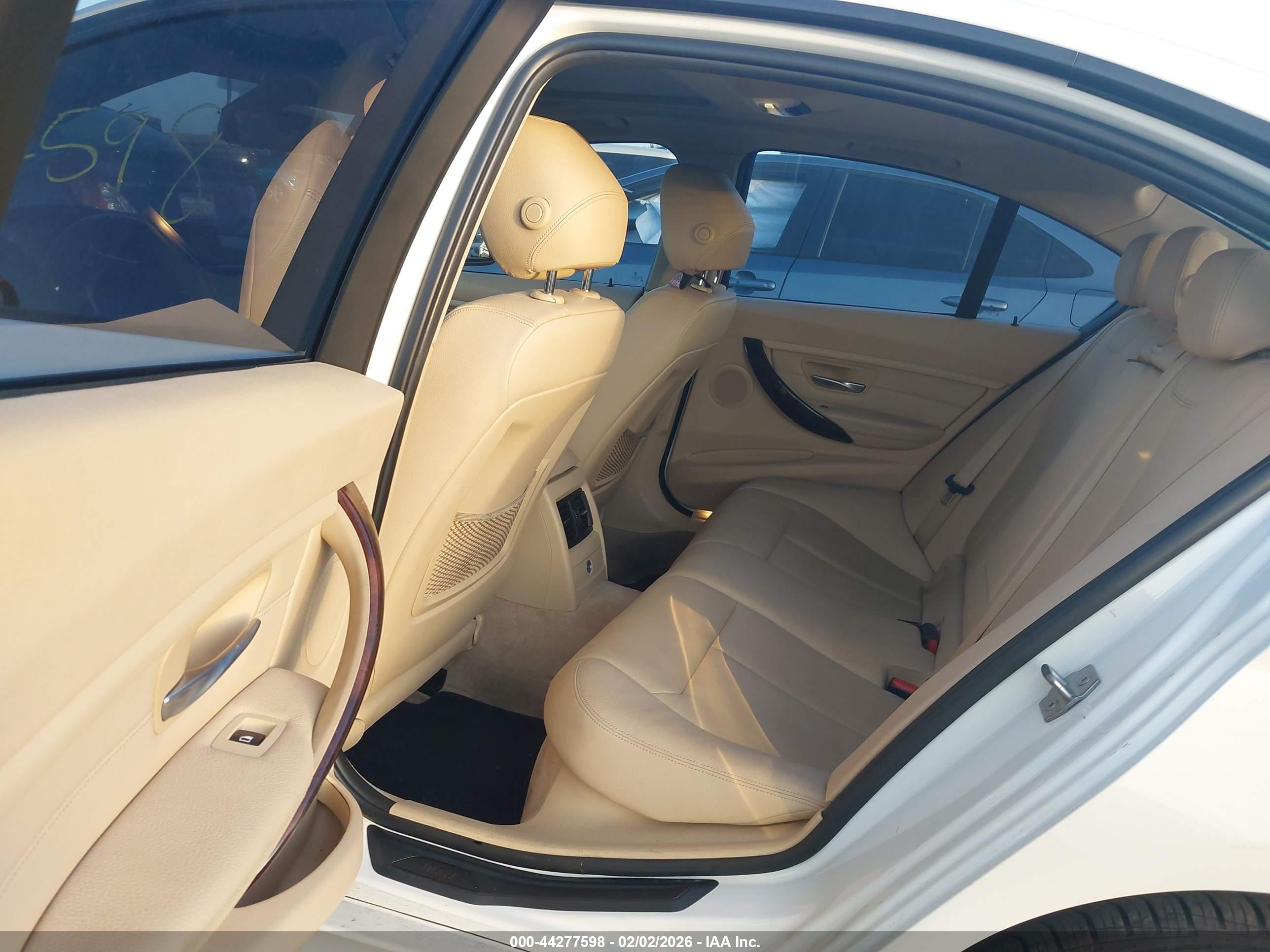 BMW 328I image 8