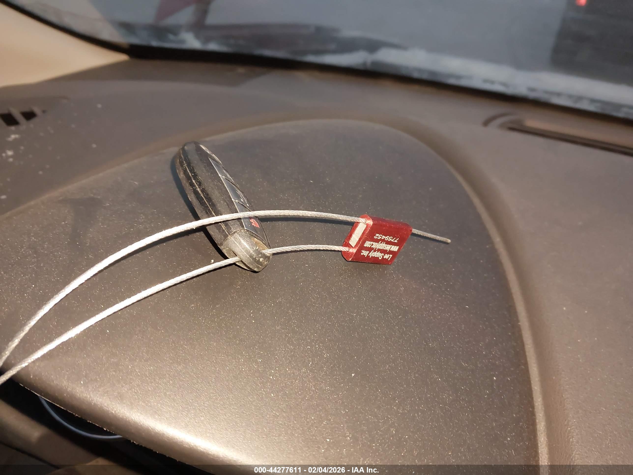 NISSAN ROGUE image 11