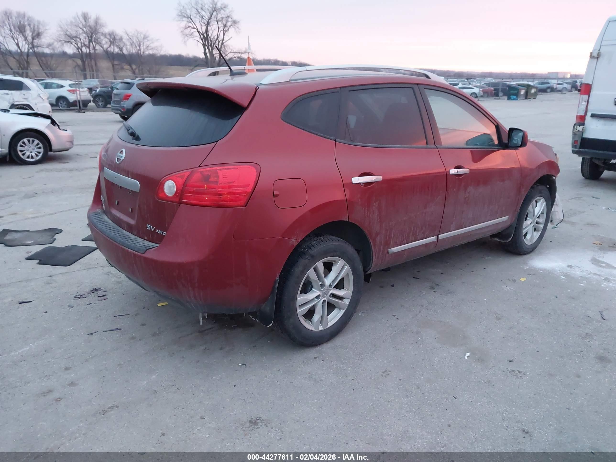 NISSAN ROGUE image 4