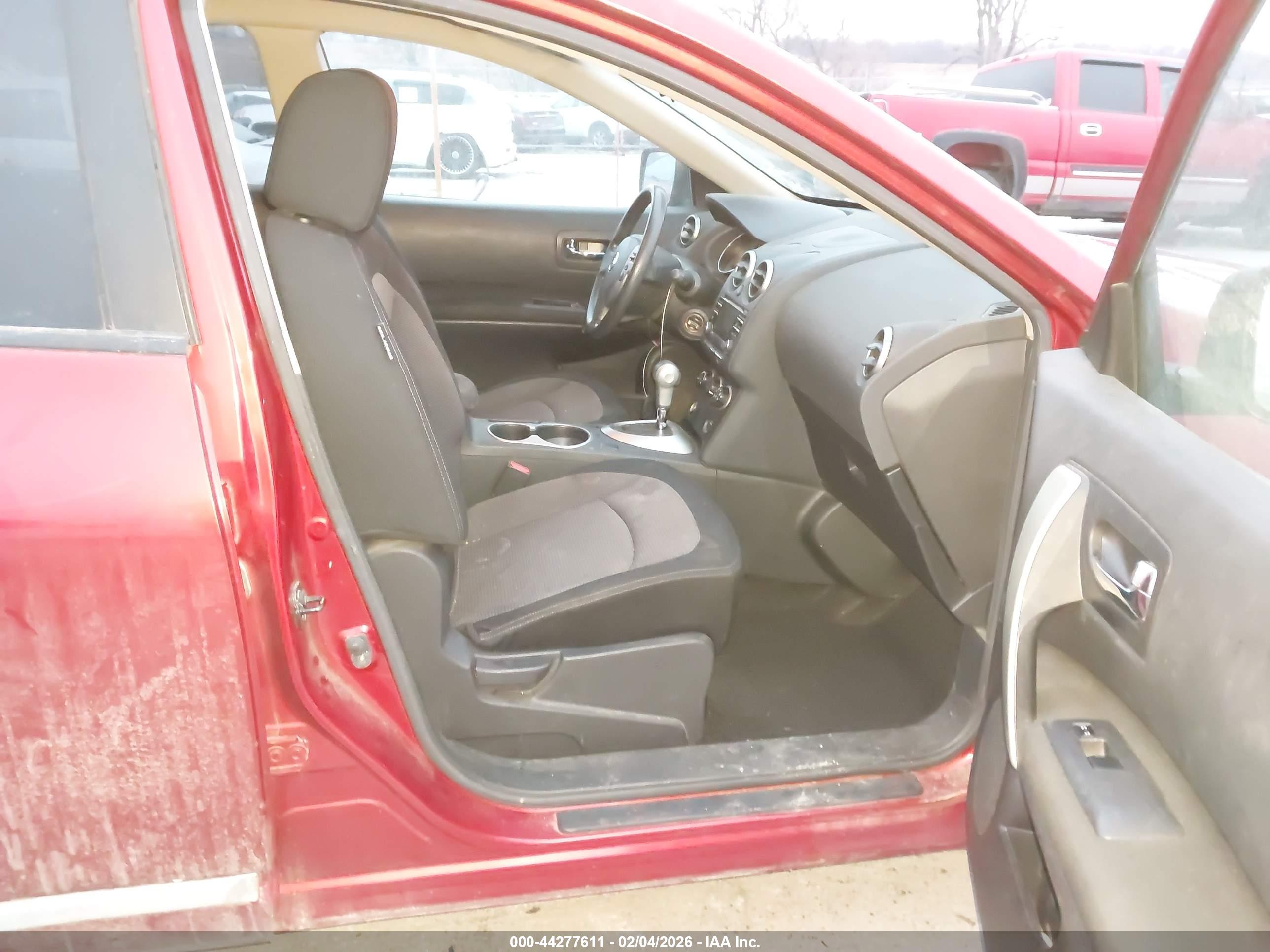 NISSAN ROGUE image 5