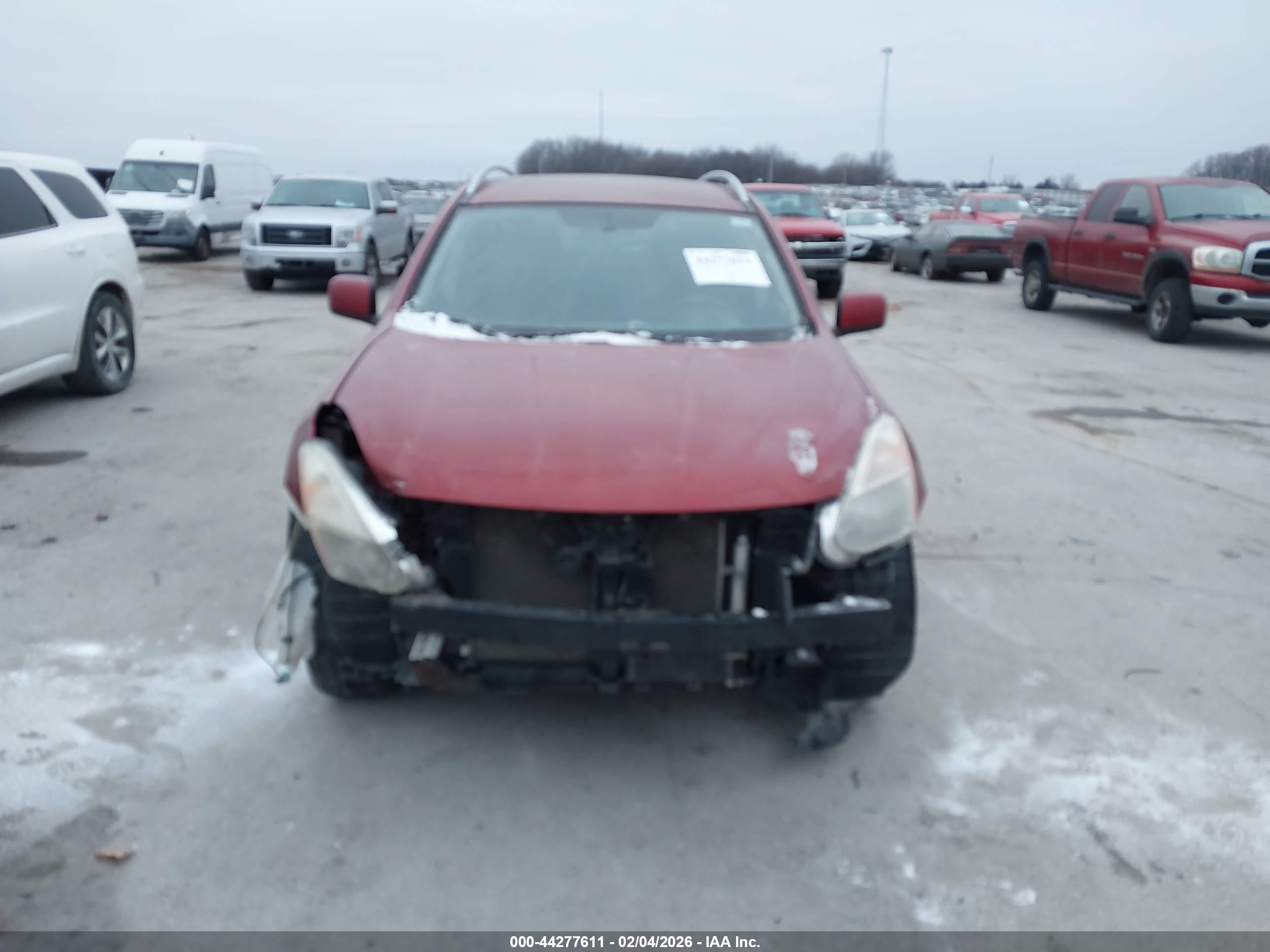 NISSAN ROGUE image 6