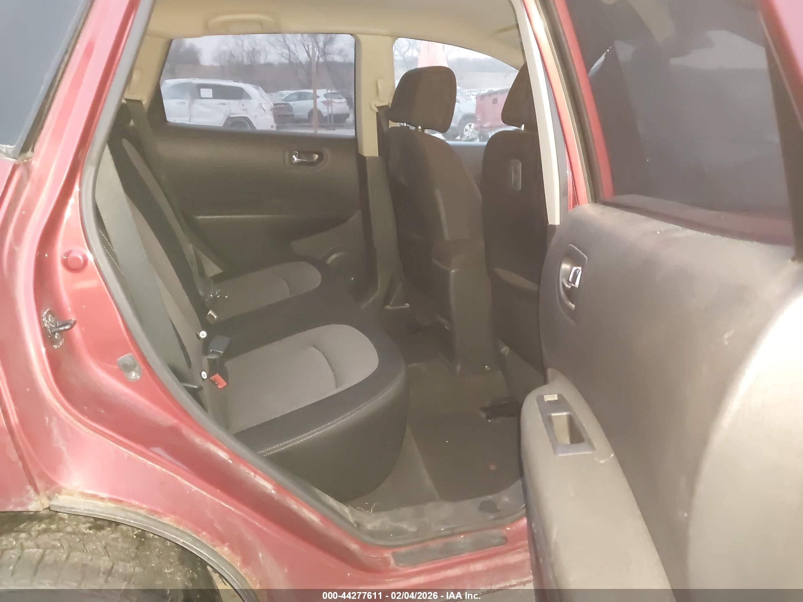 NISSAN ROGUE image 8