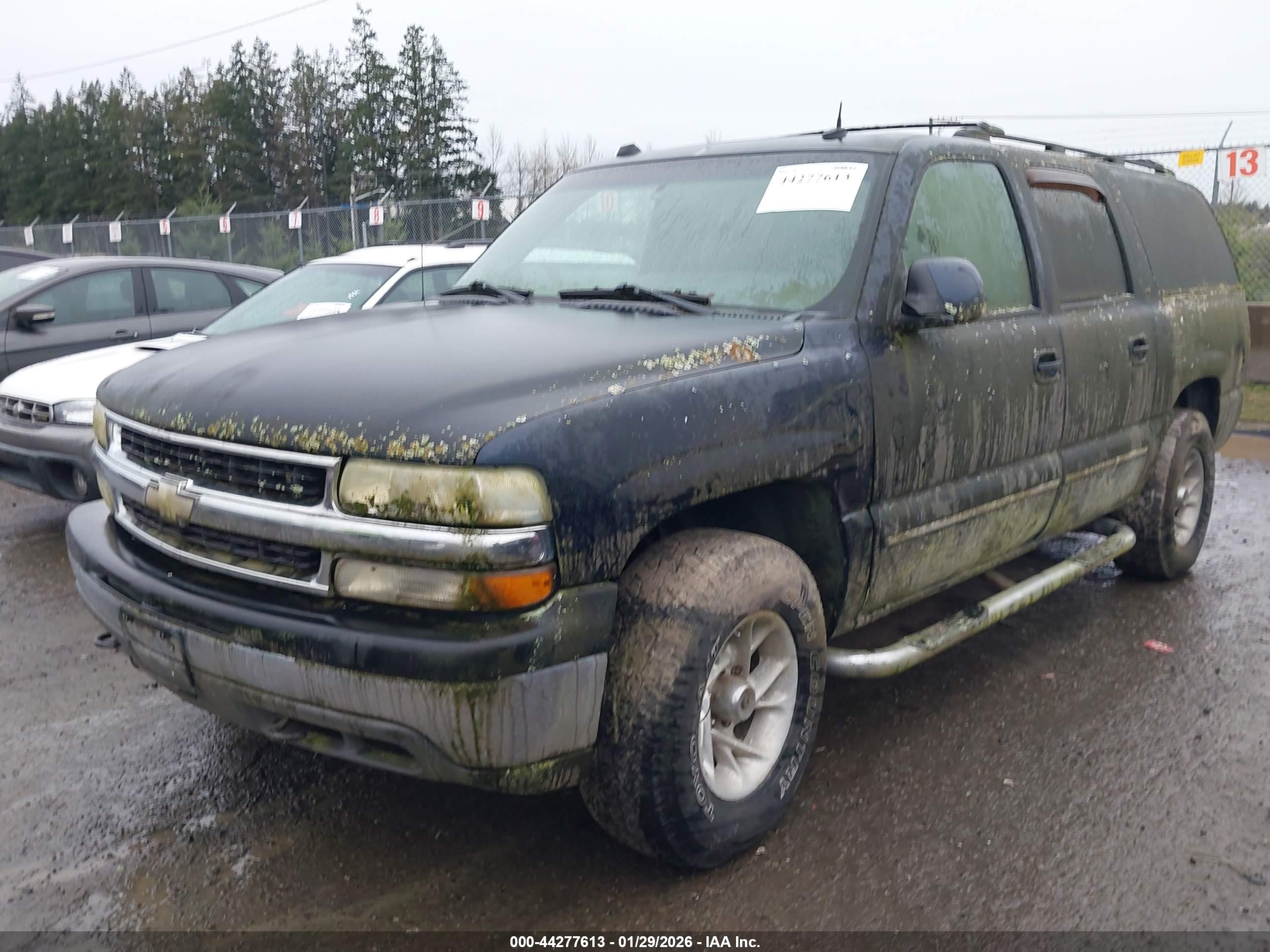 CHEVROLET SUBURBAN image 6
