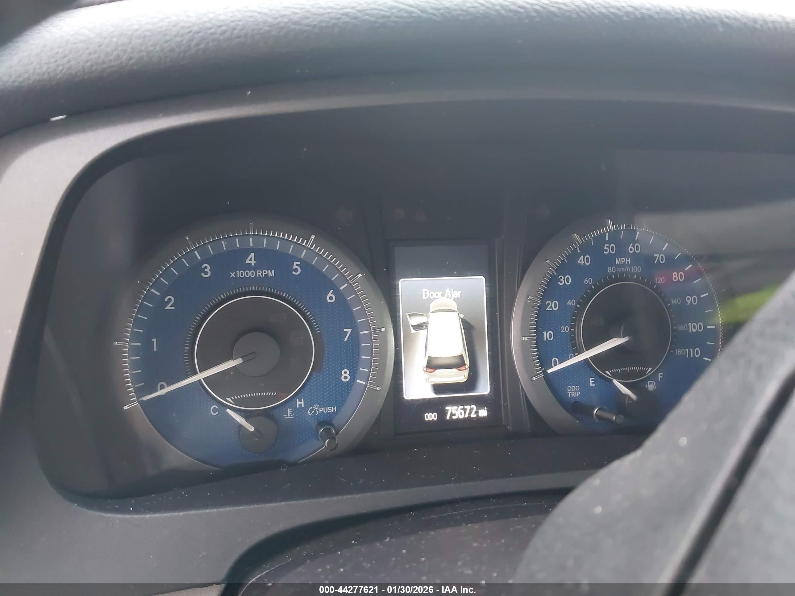 TOYOTA SIENNA image 7