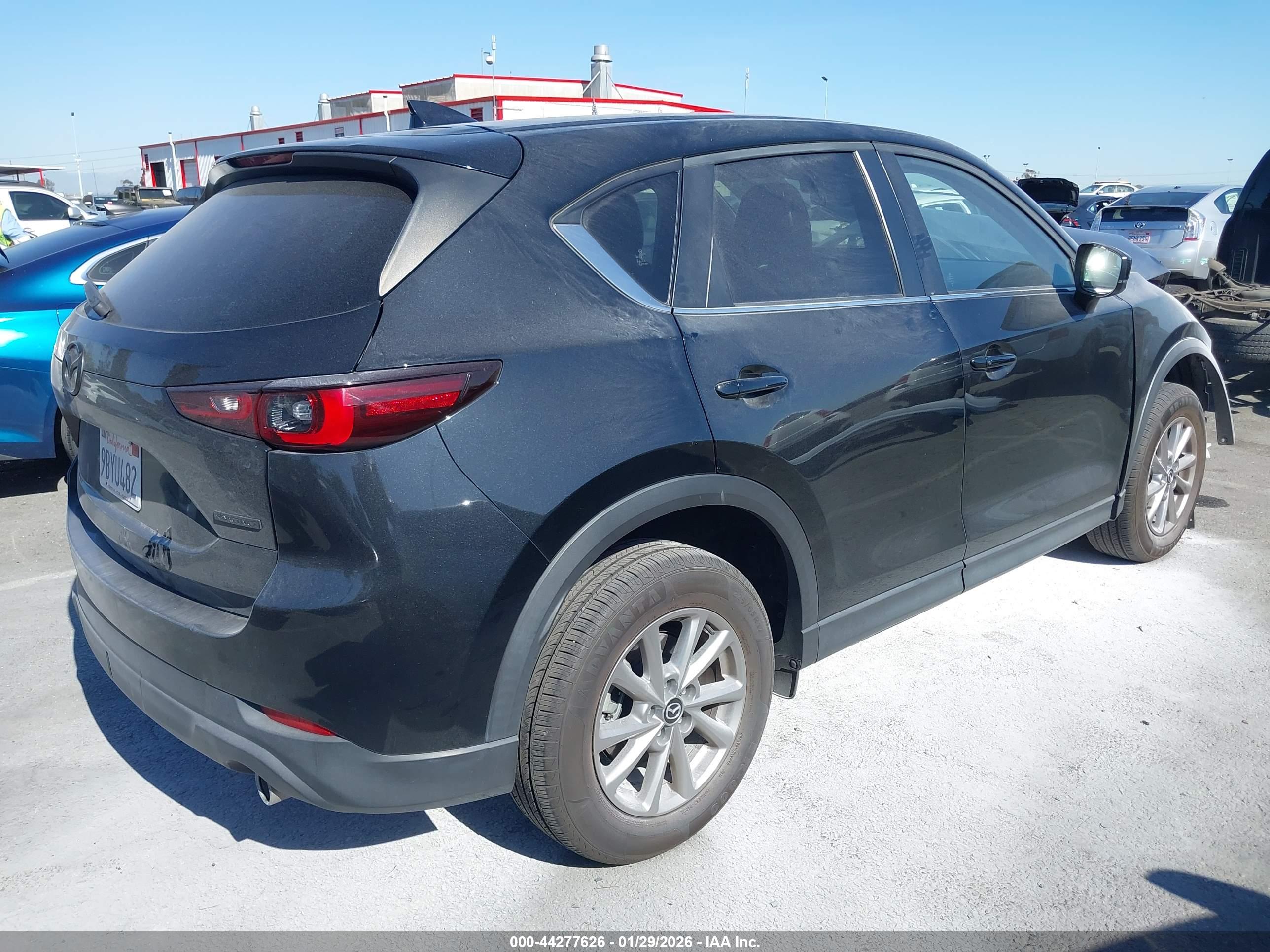 MAZDA CX-5 image 4