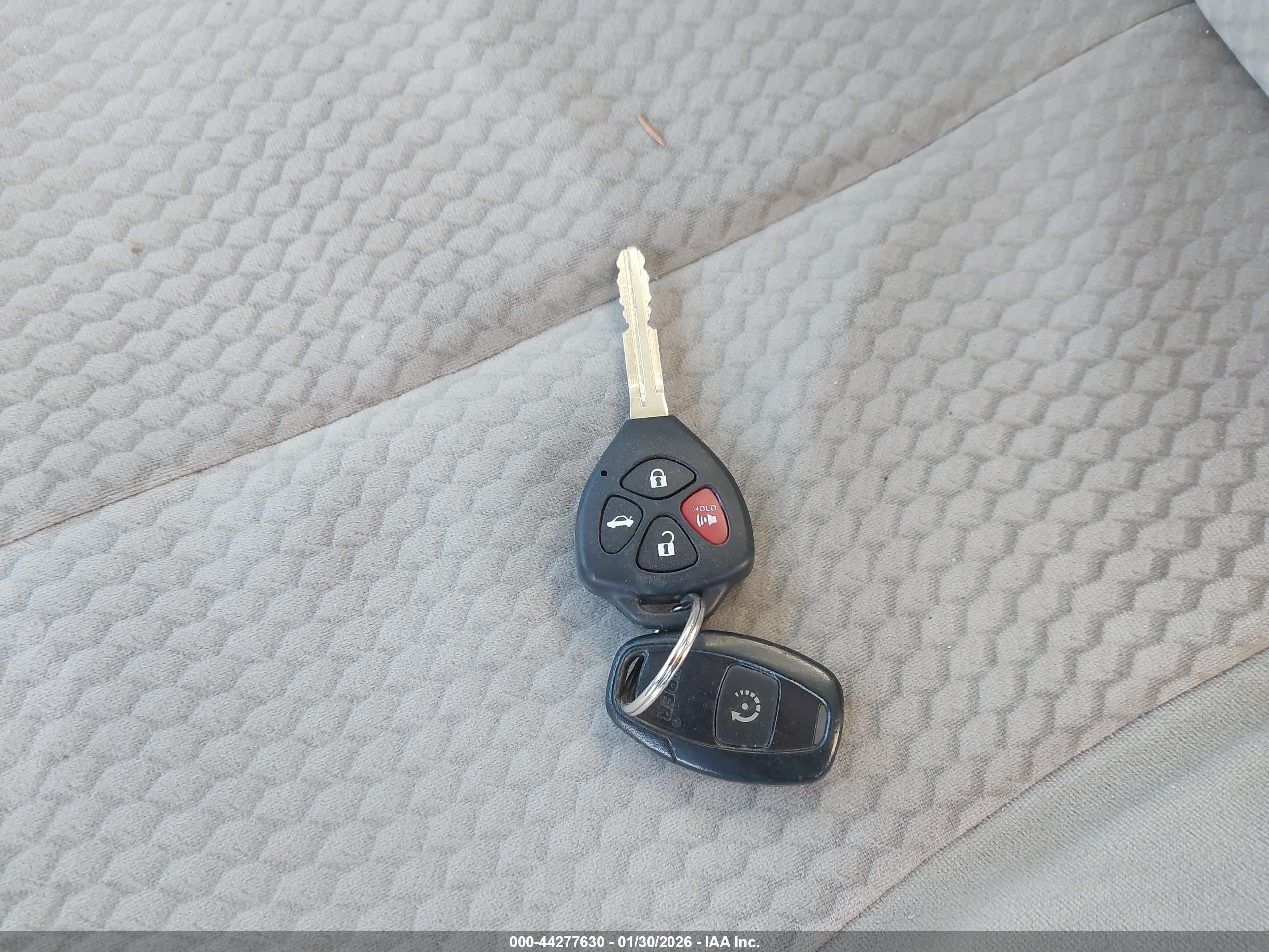 TOYOTA CAMRY image 11