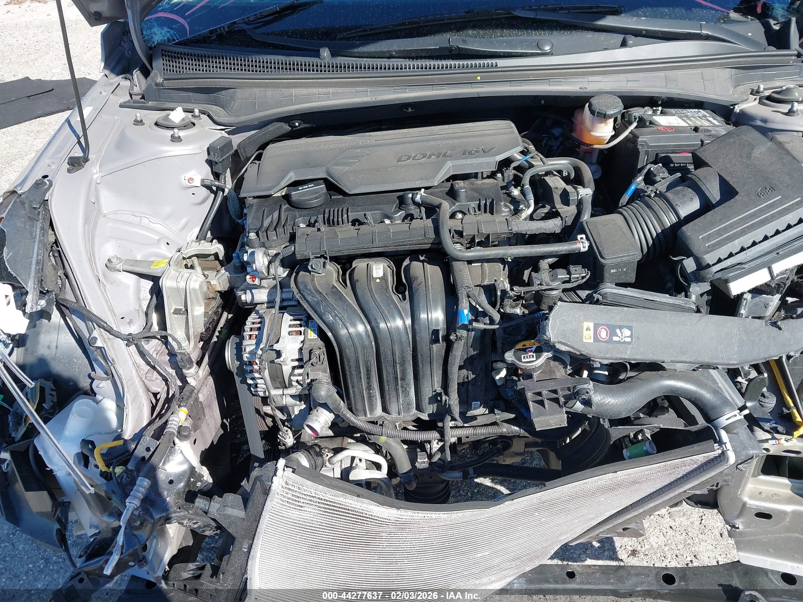 HYUNDAI ELANTRA image 10