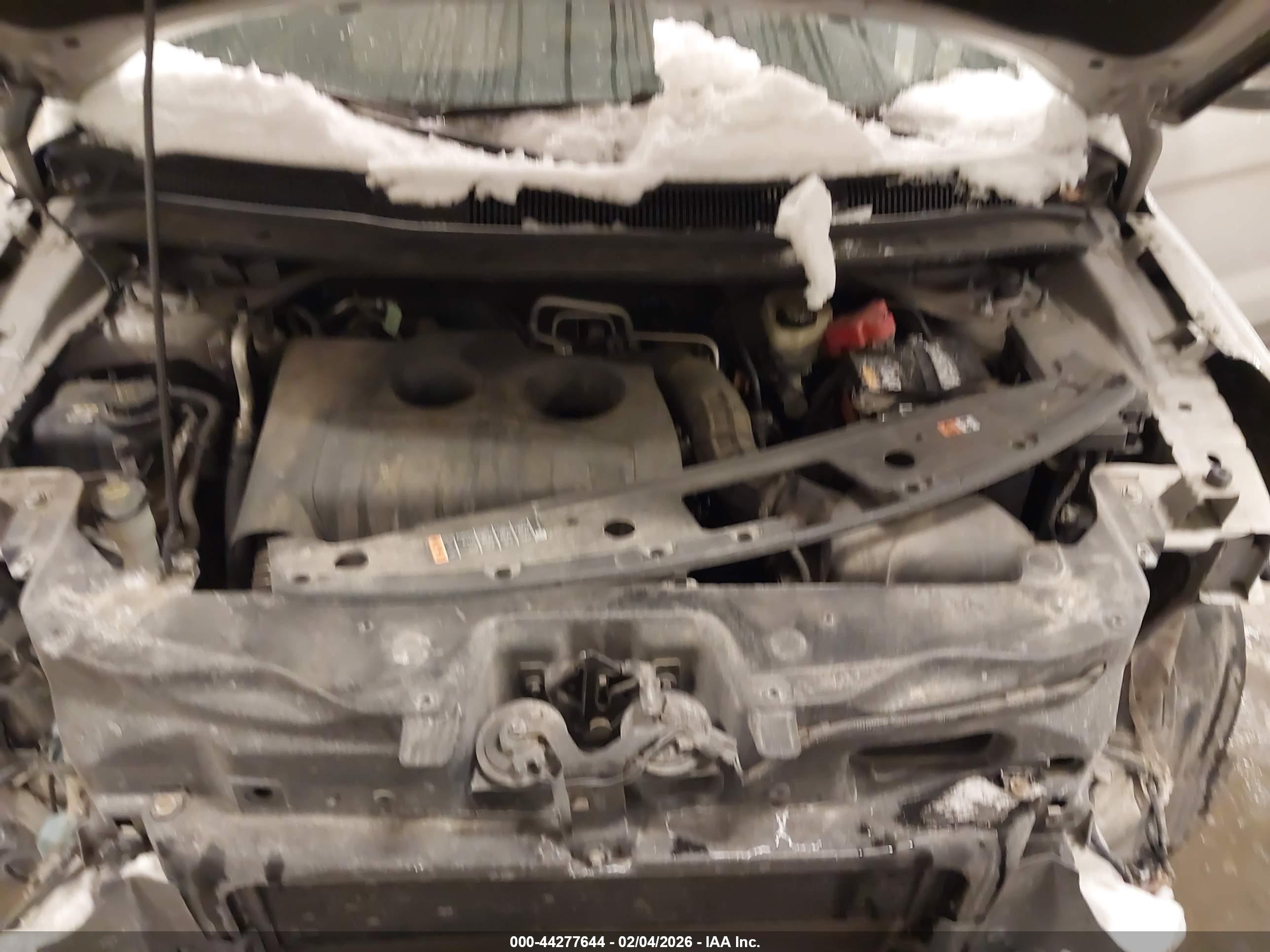 FORD EXPLORER image 10