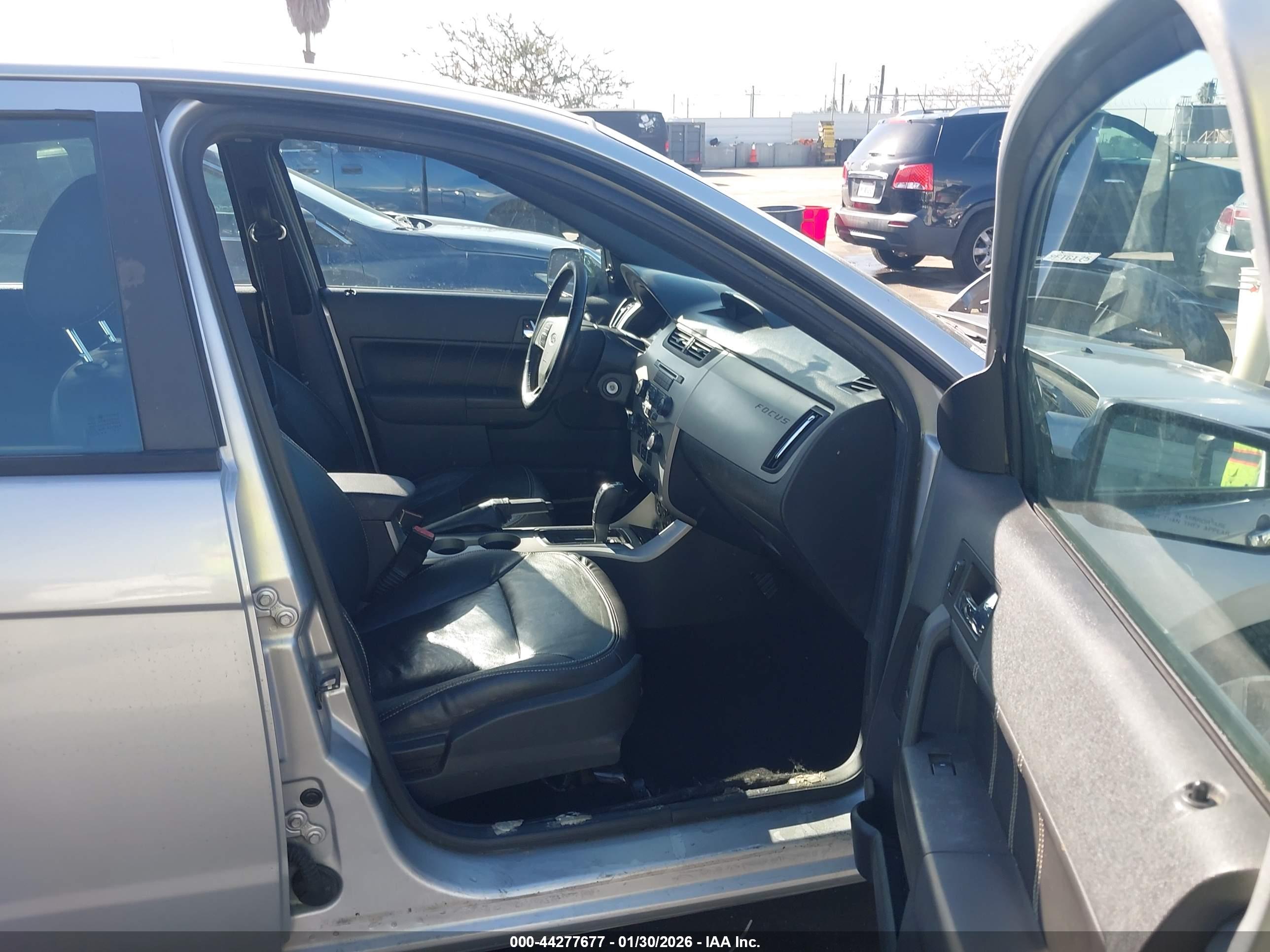 FORD FOCUS image 5
