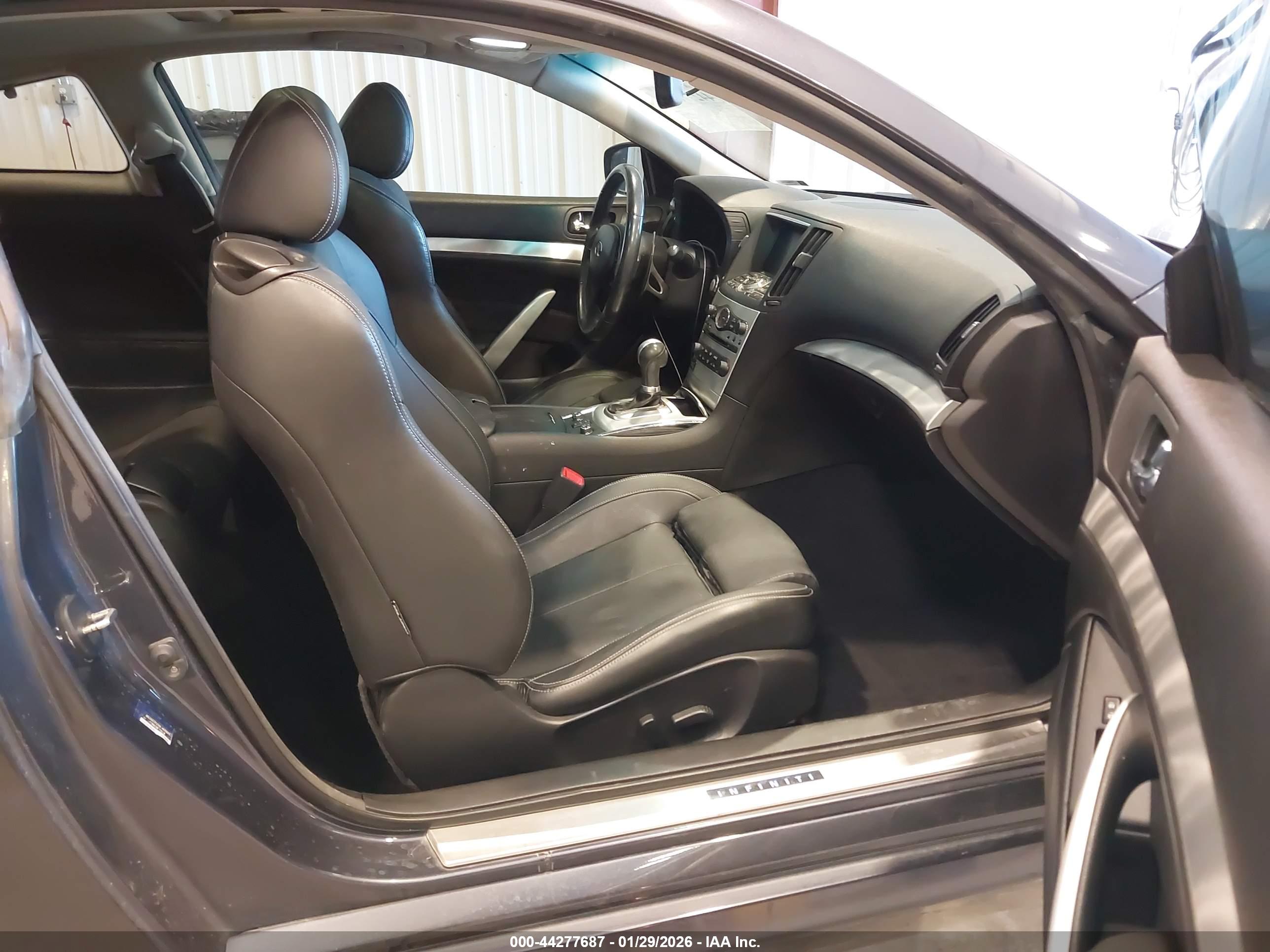 INFINITI G37X image 5