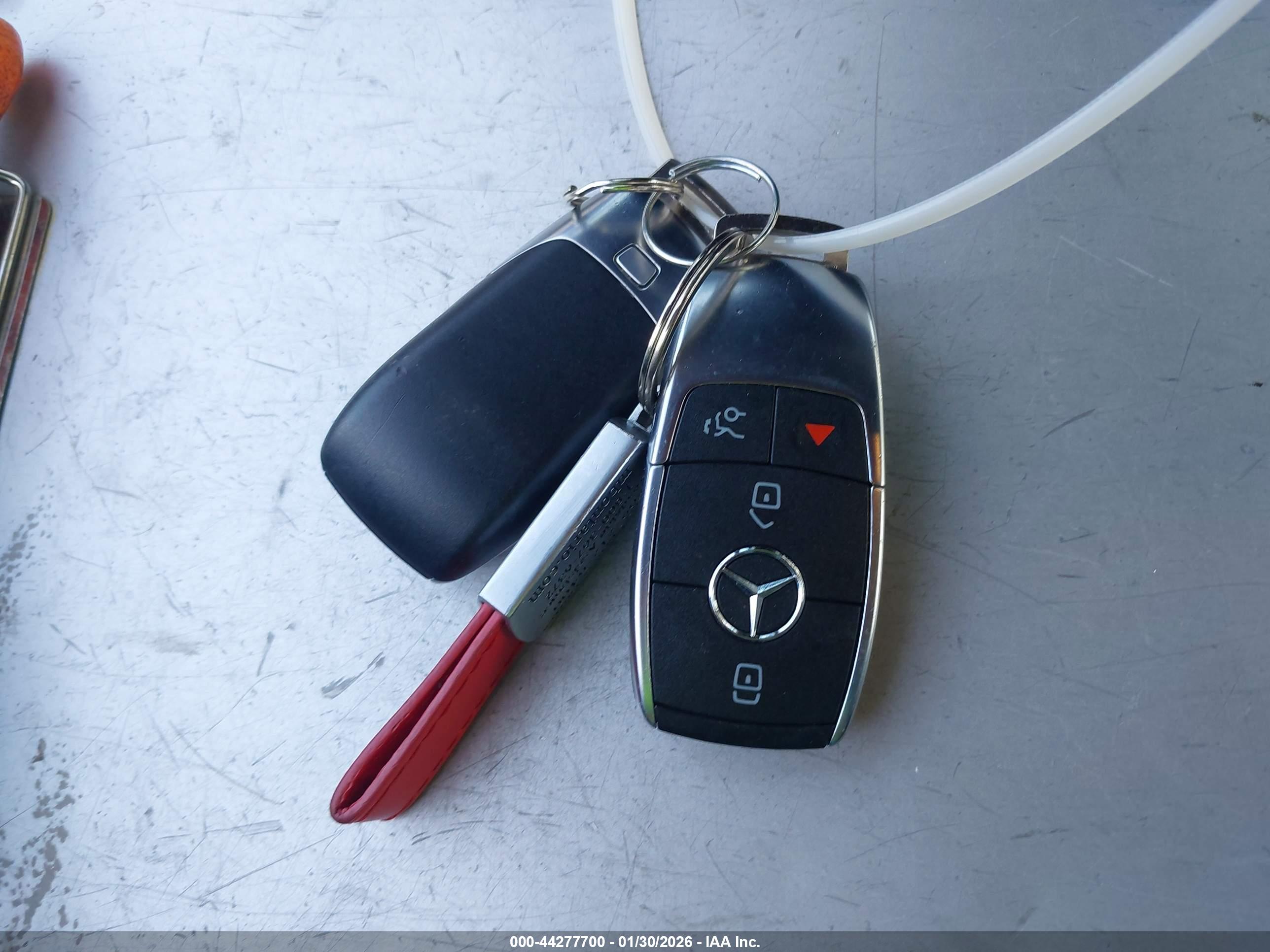 MERCEDES-BENZ GLE image 11