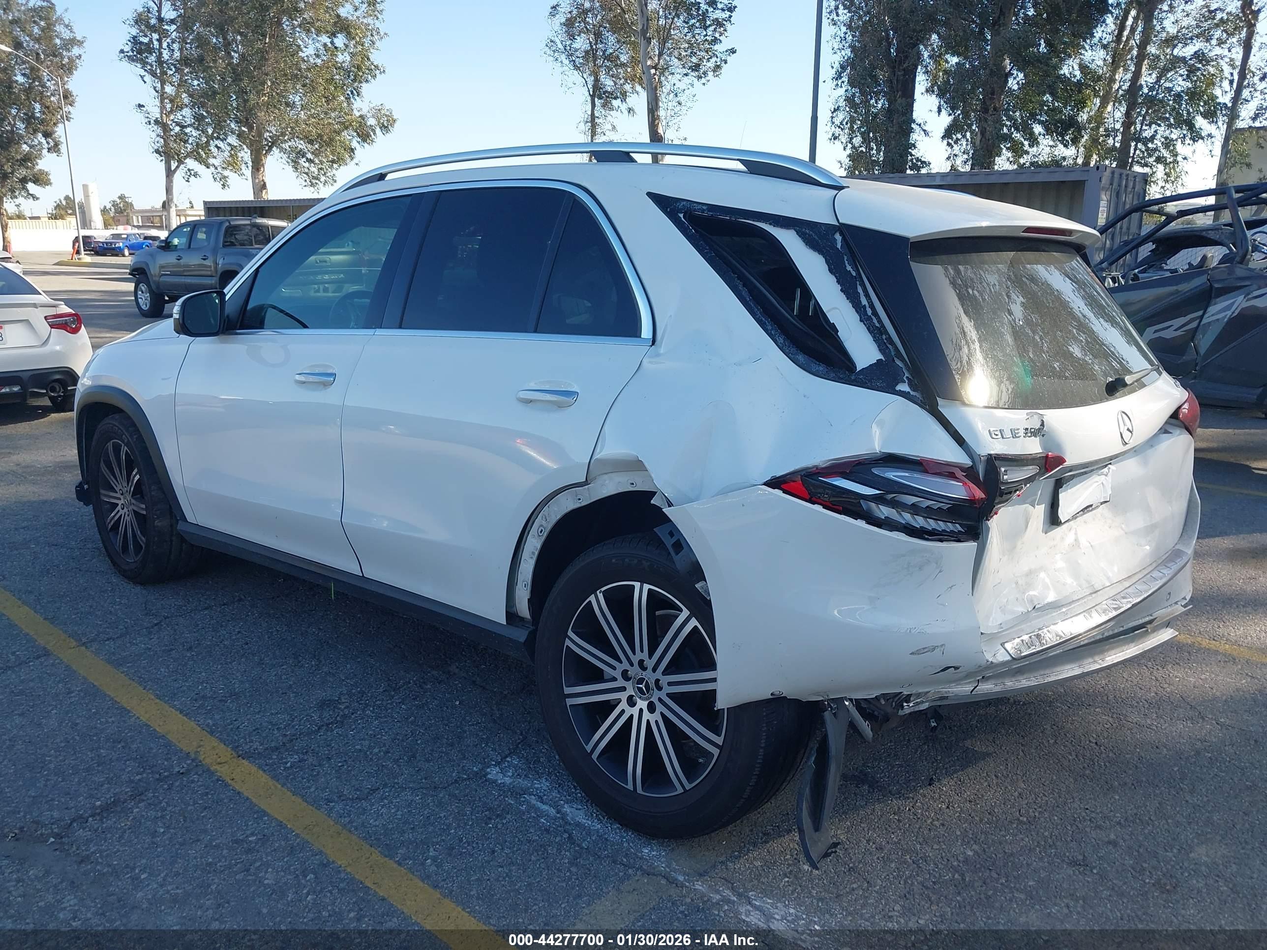 MERCEDES-BENZ GLE image 3