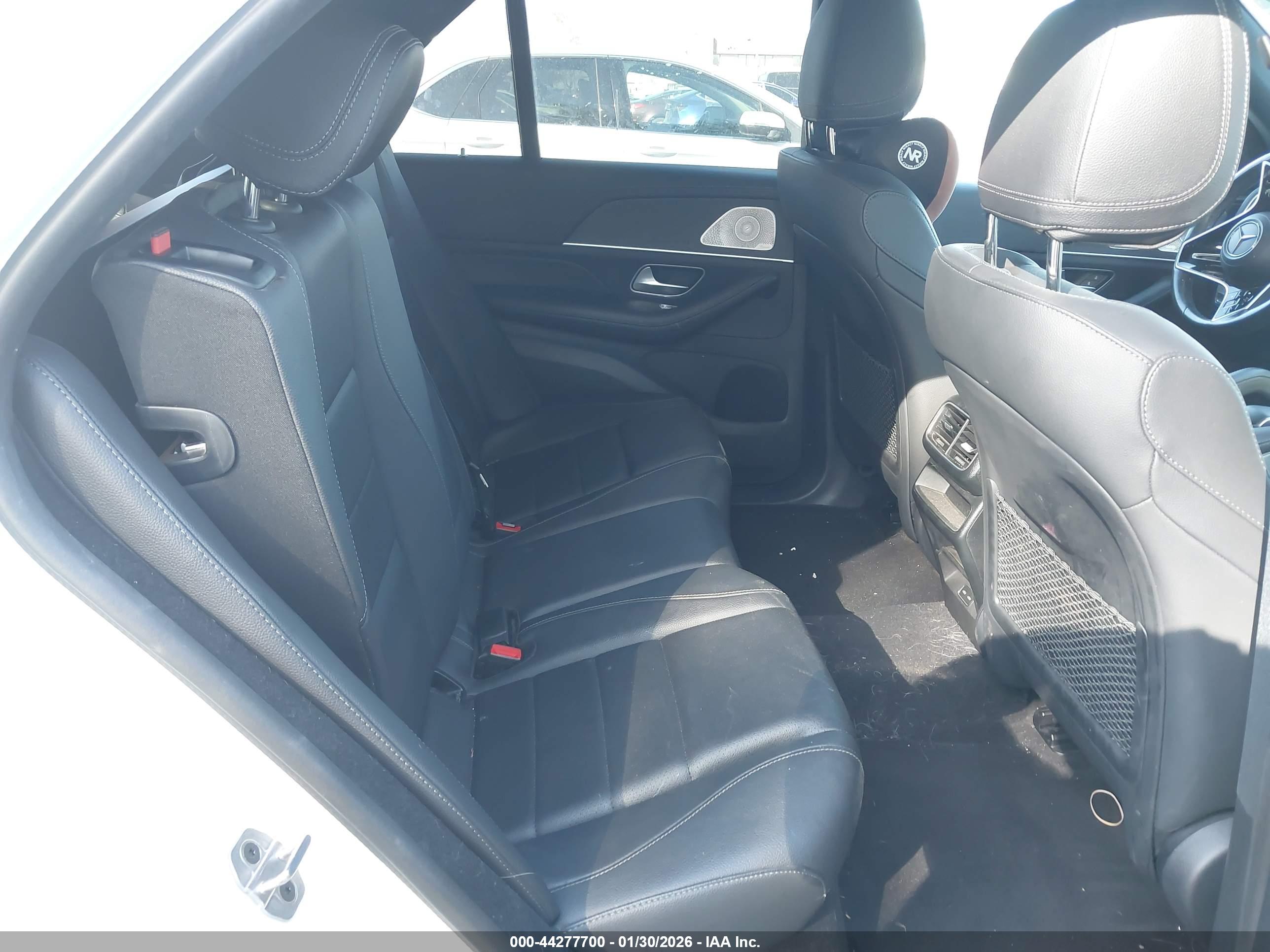 MERCEDES-BENZ GLE image 8