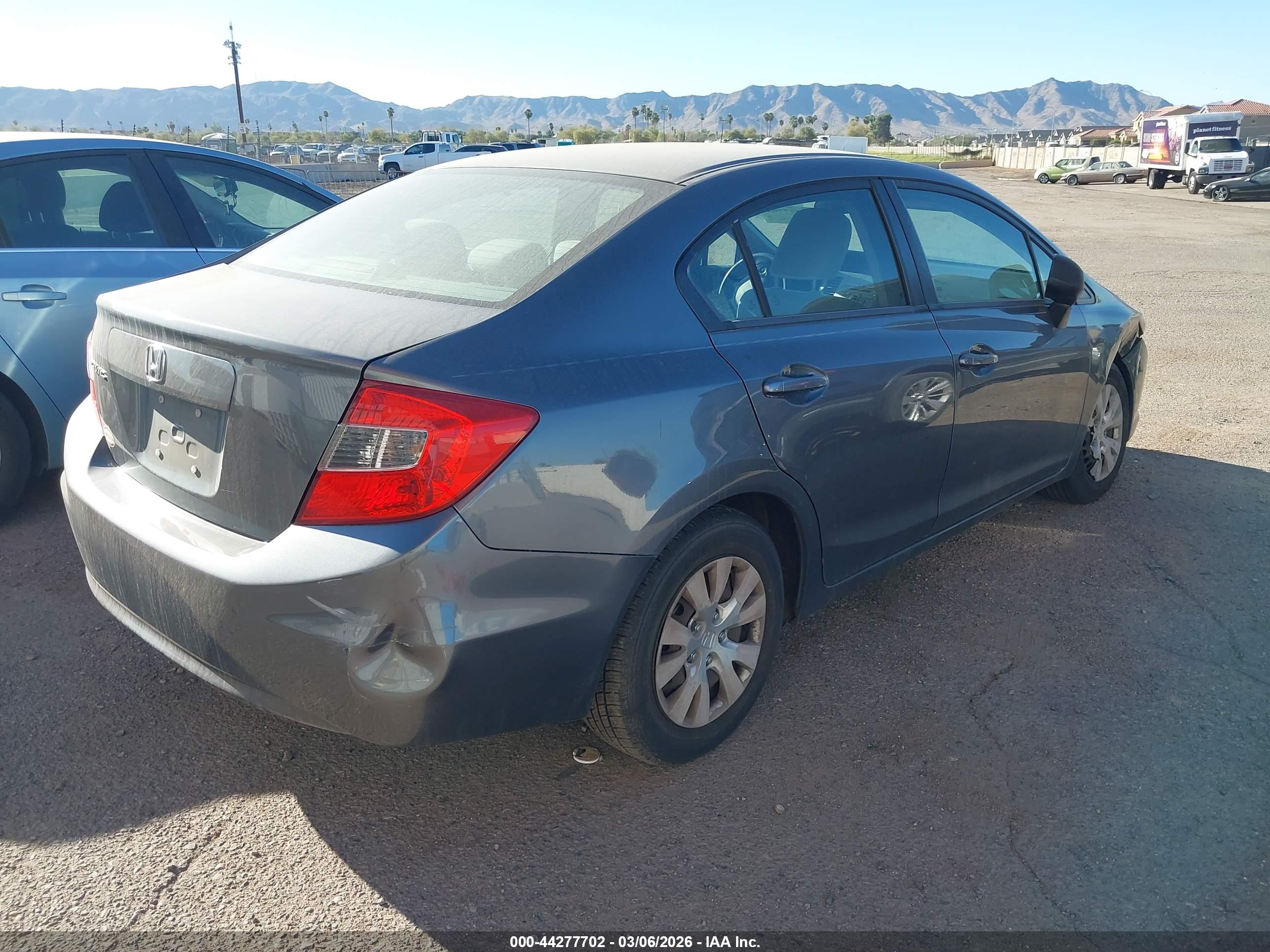 HONDA CIVIC image 4