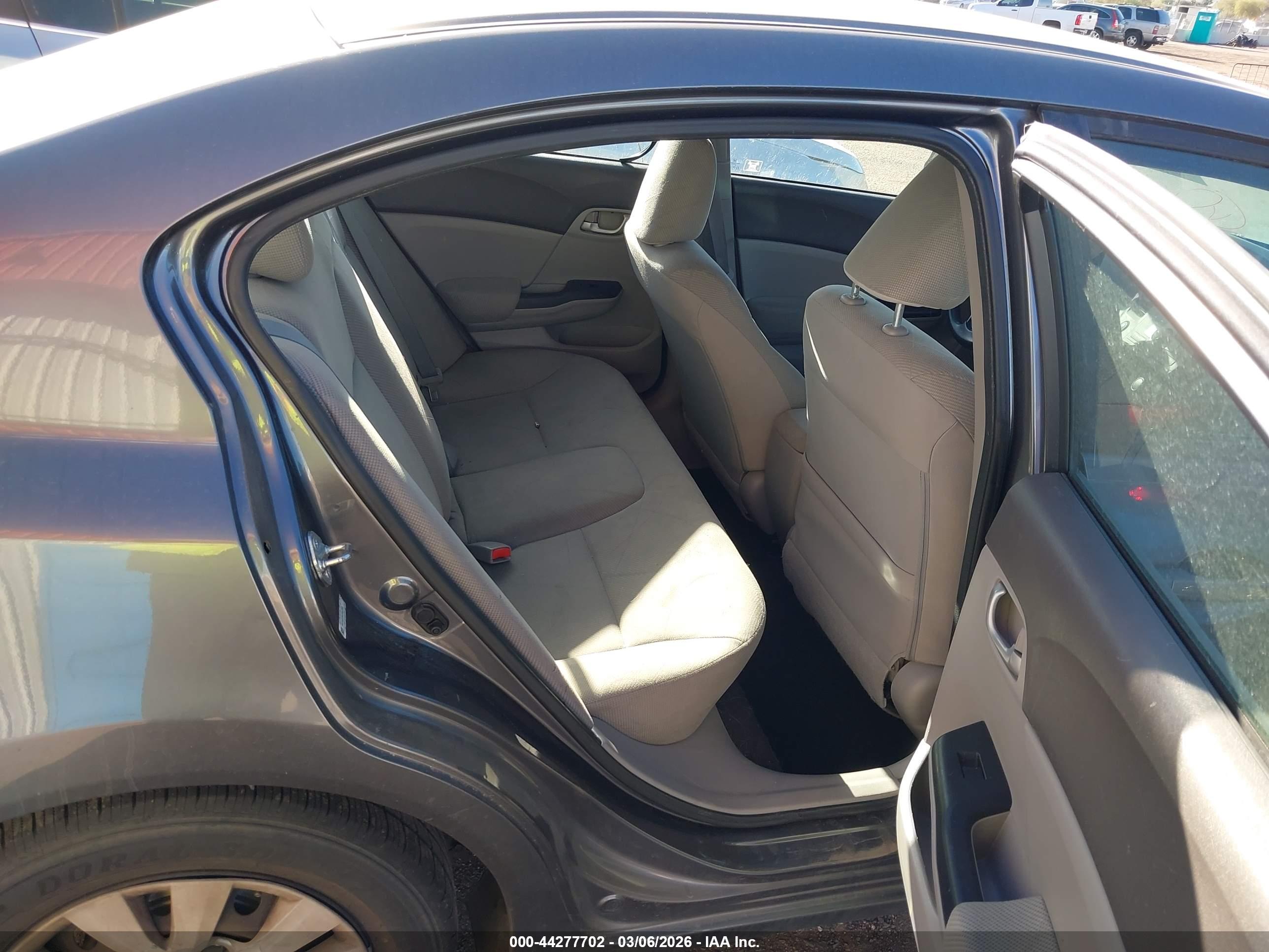 HONDA CIVIC image 5