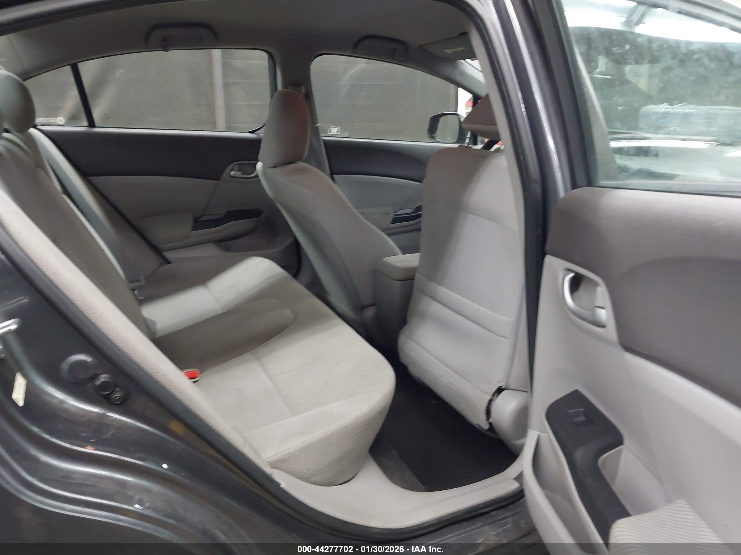 HONDA CIVIC image 8