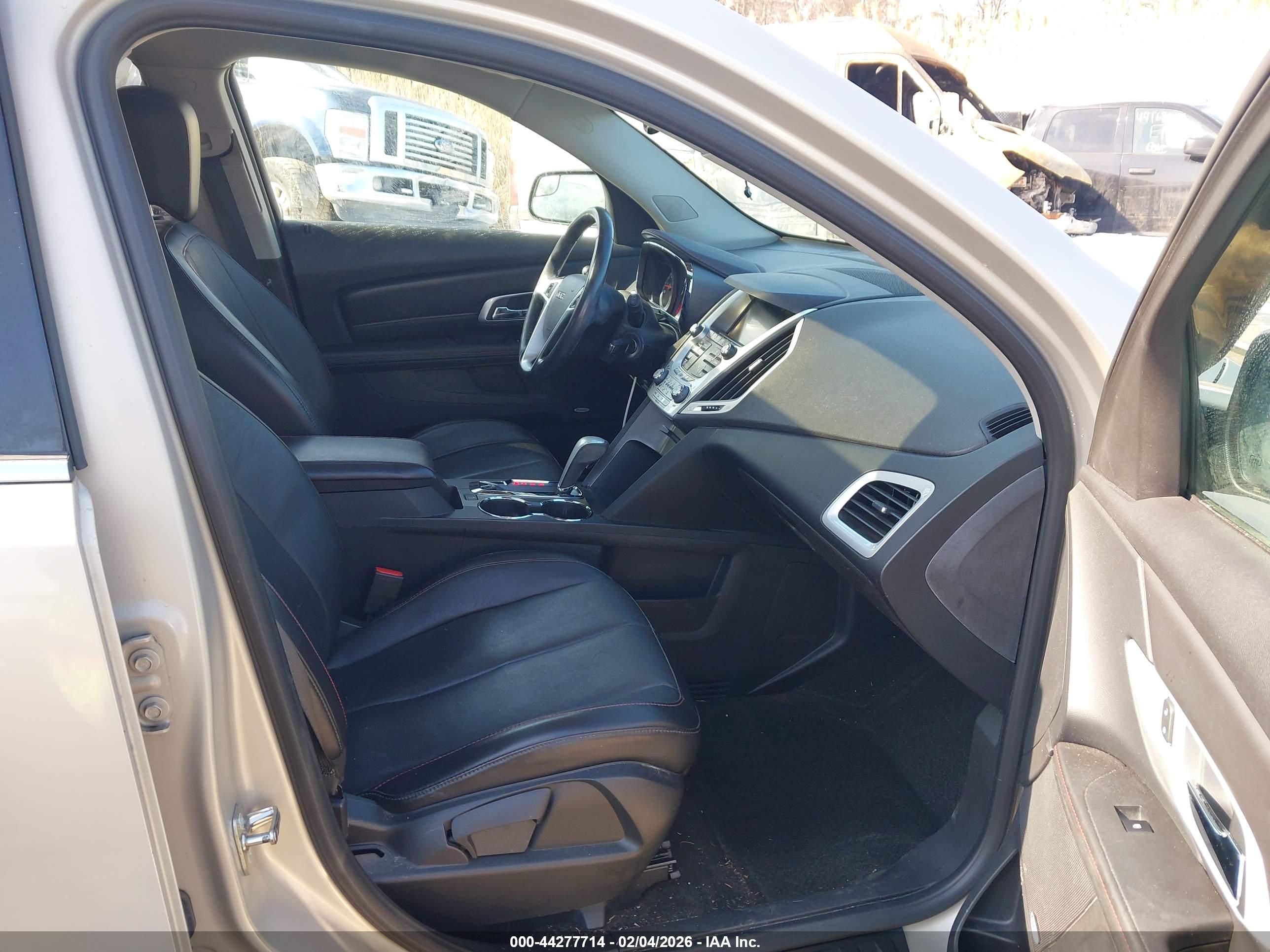 GMC TERRAIN image 5