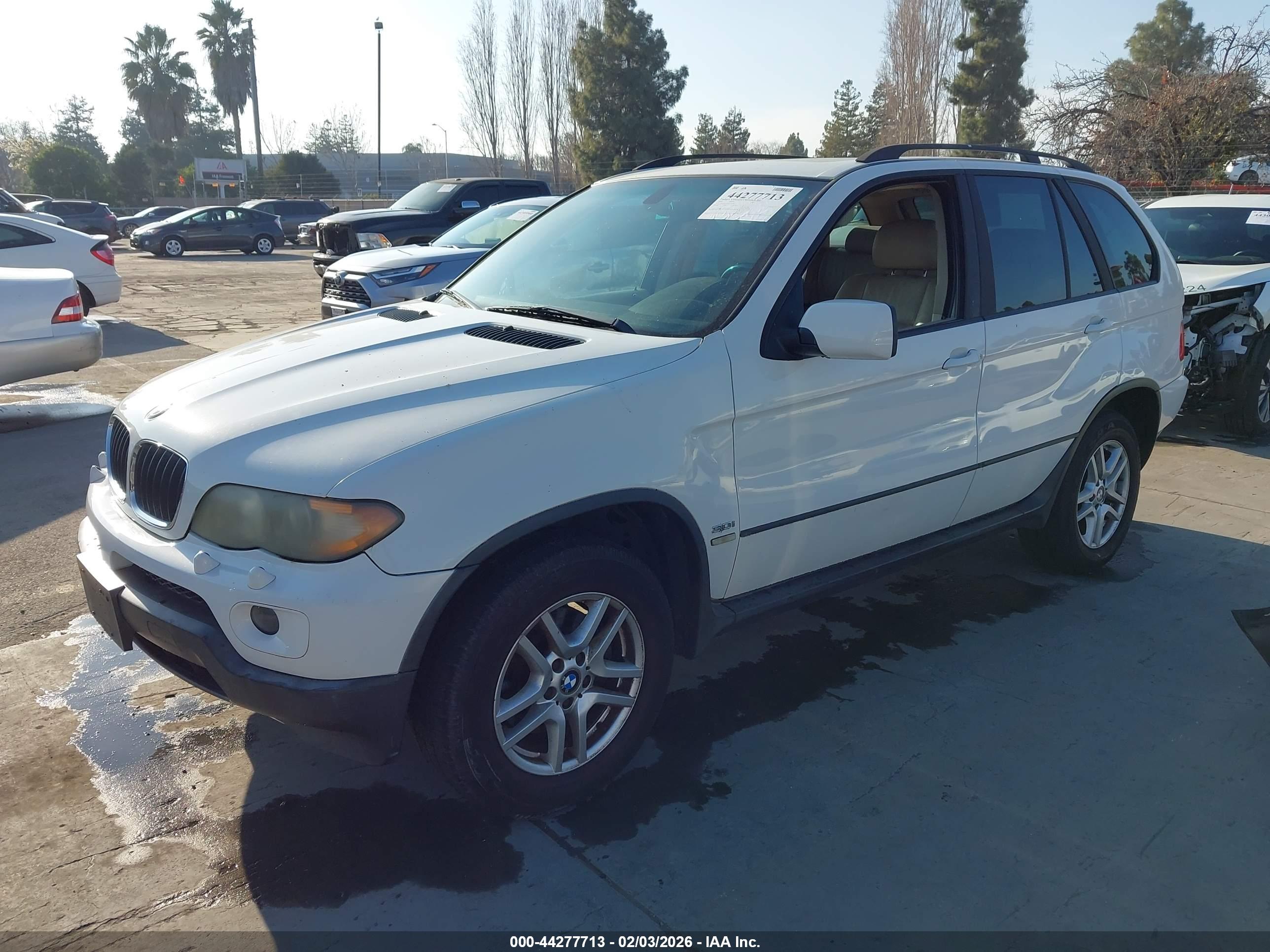 BMW X5 image 2