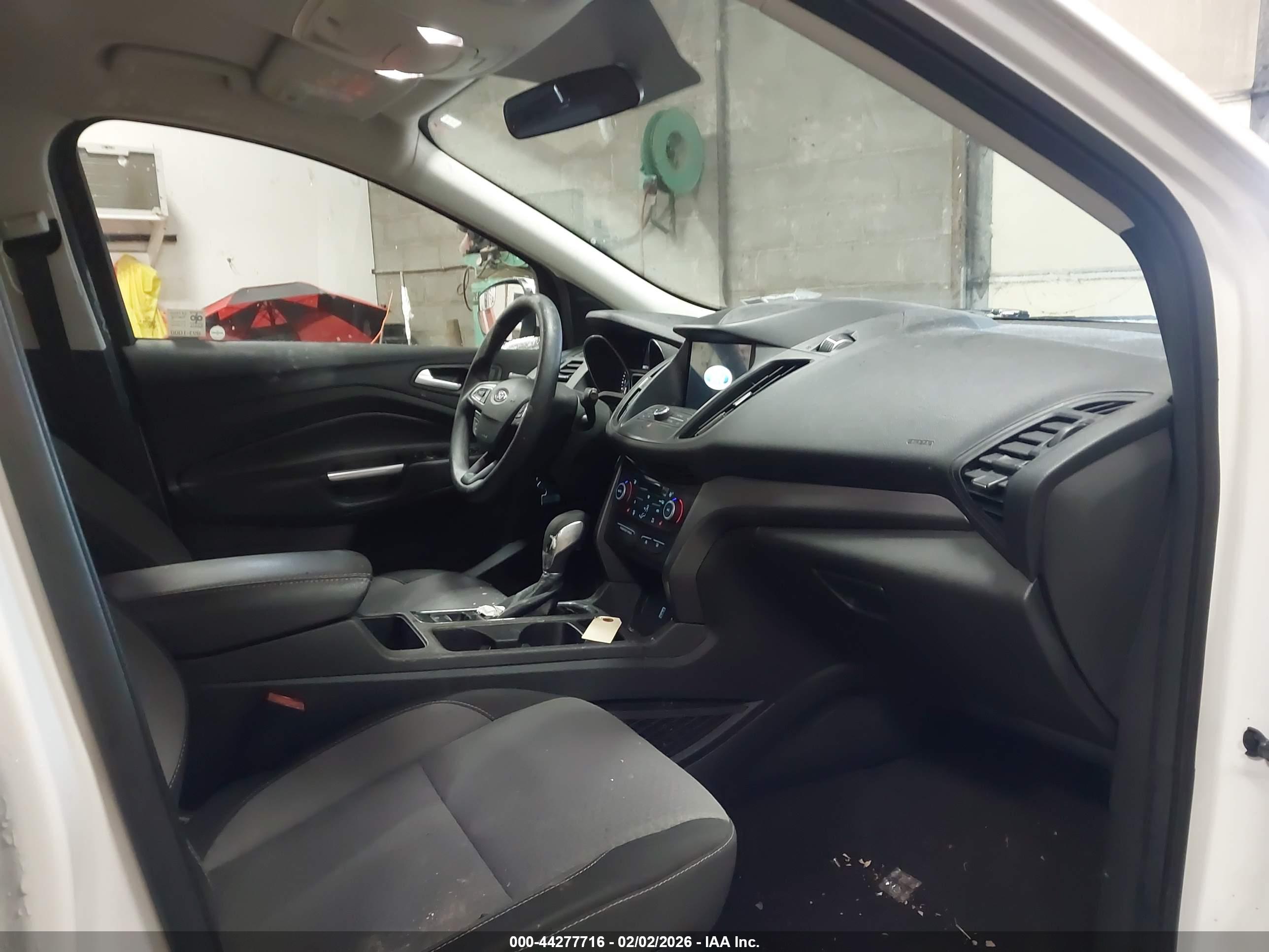 FORD ESCAPE image 5