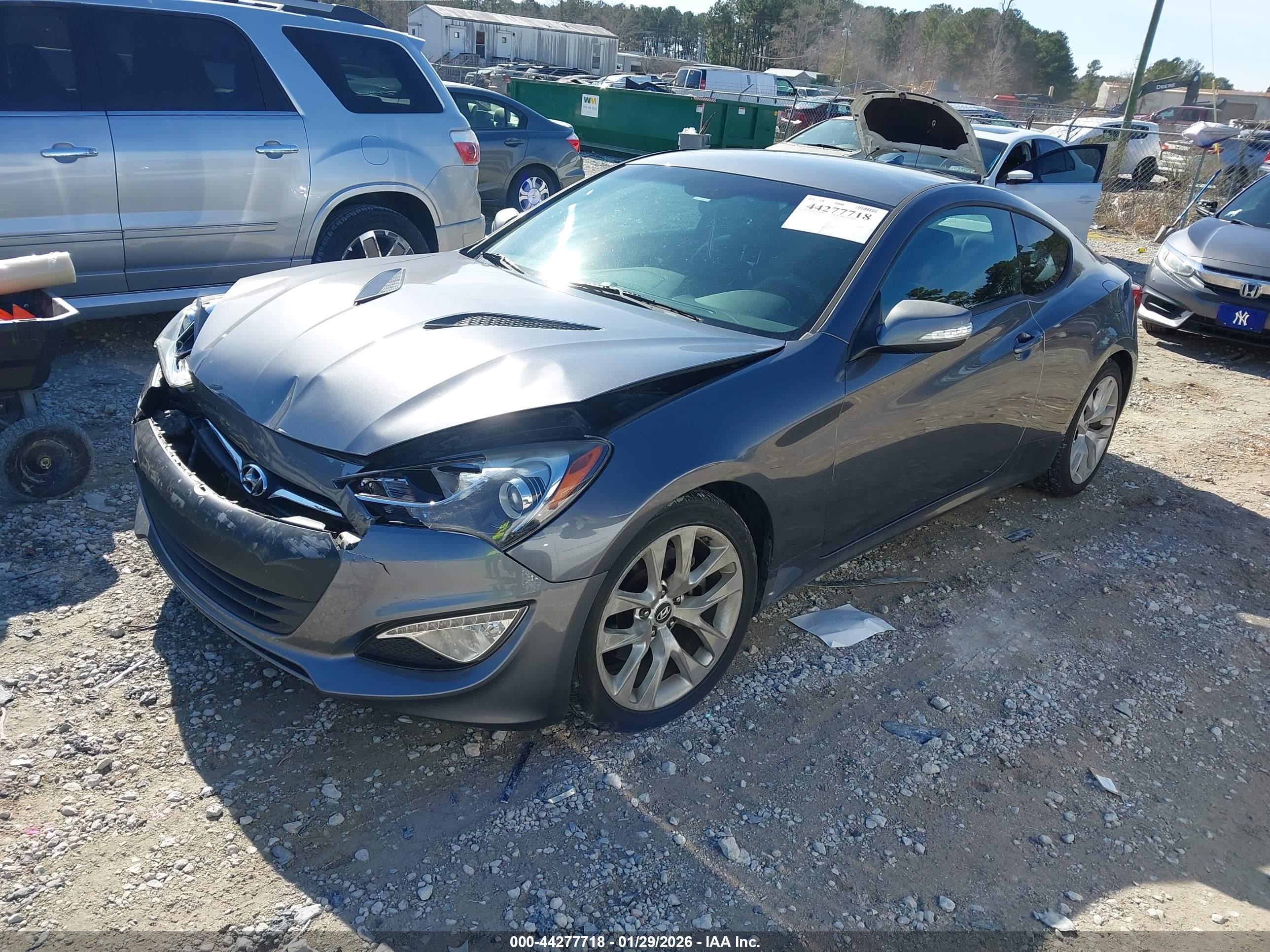 HYUNDAI GENESIS image 2