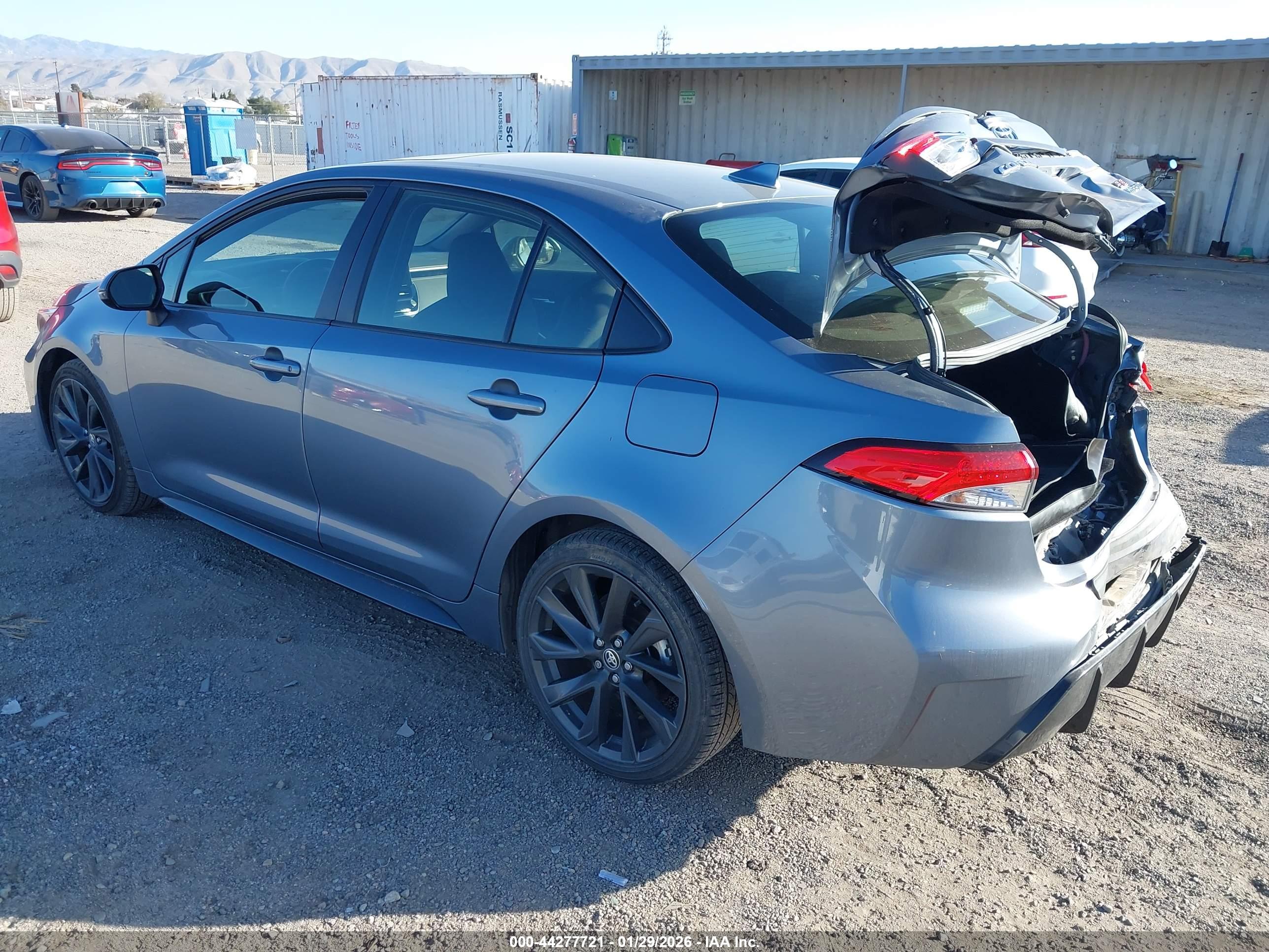 TOYOTA COROLLA image 3