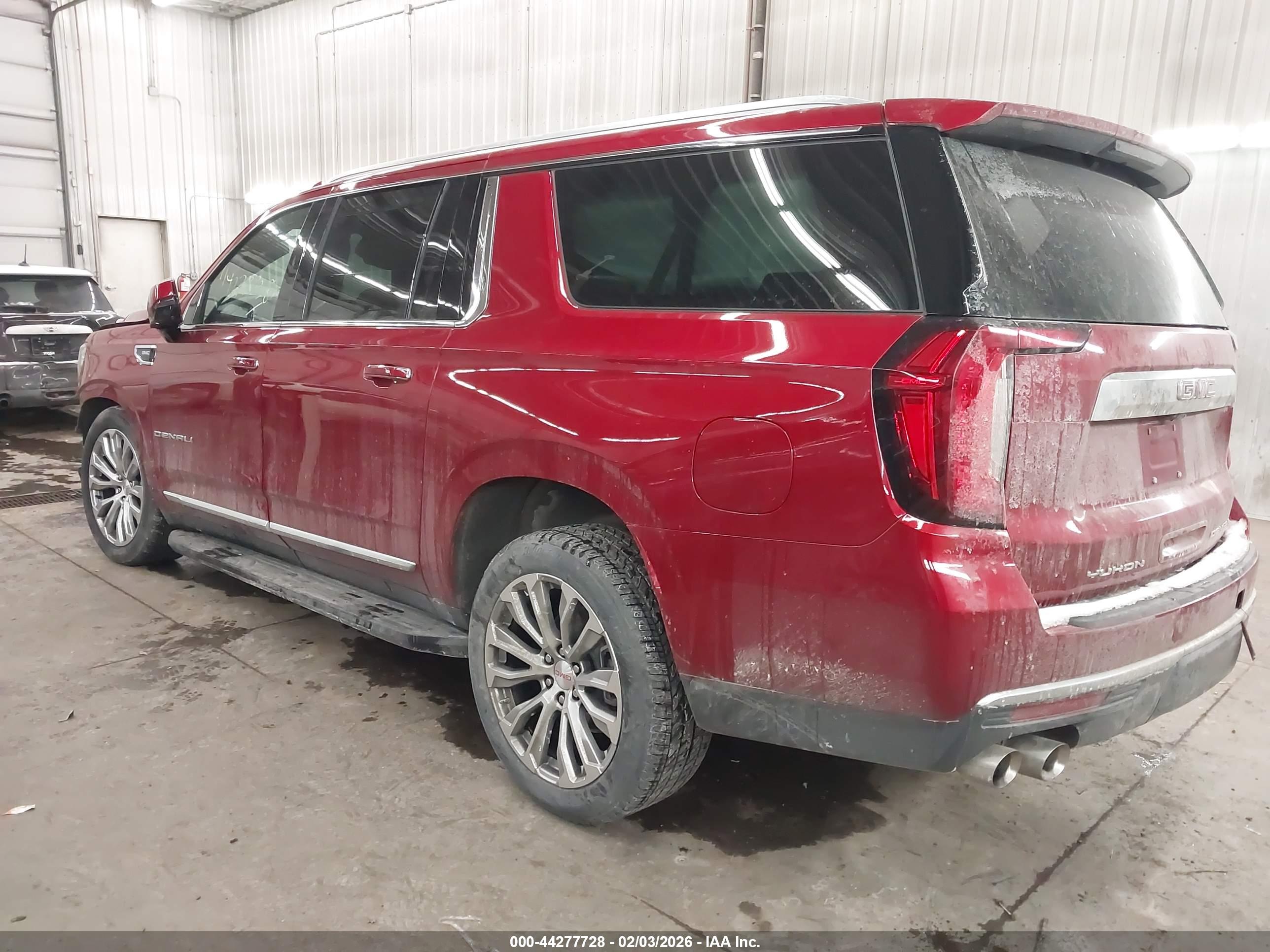 GMC YUKON image 3