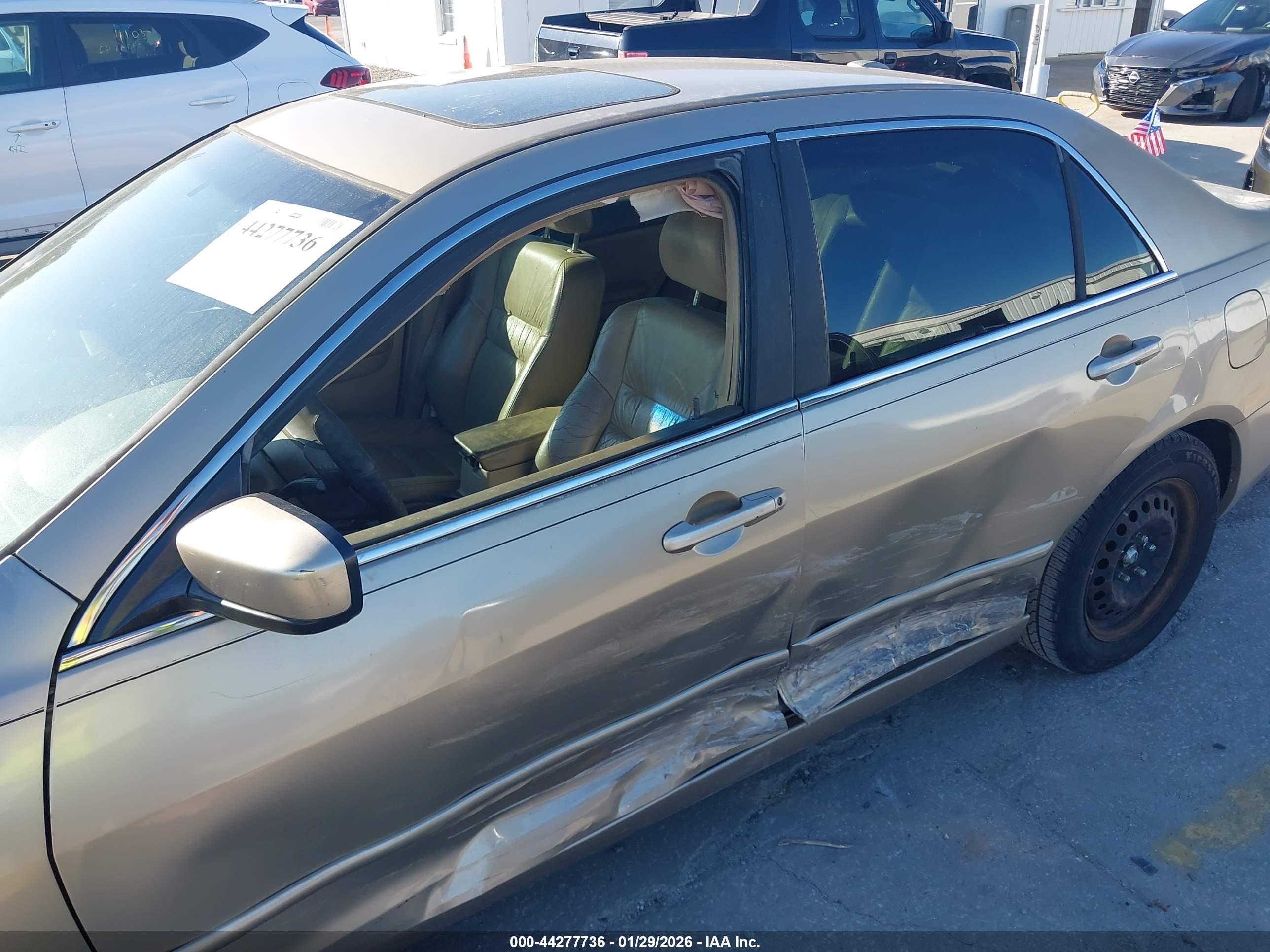 HONDA ACCORD image 6
