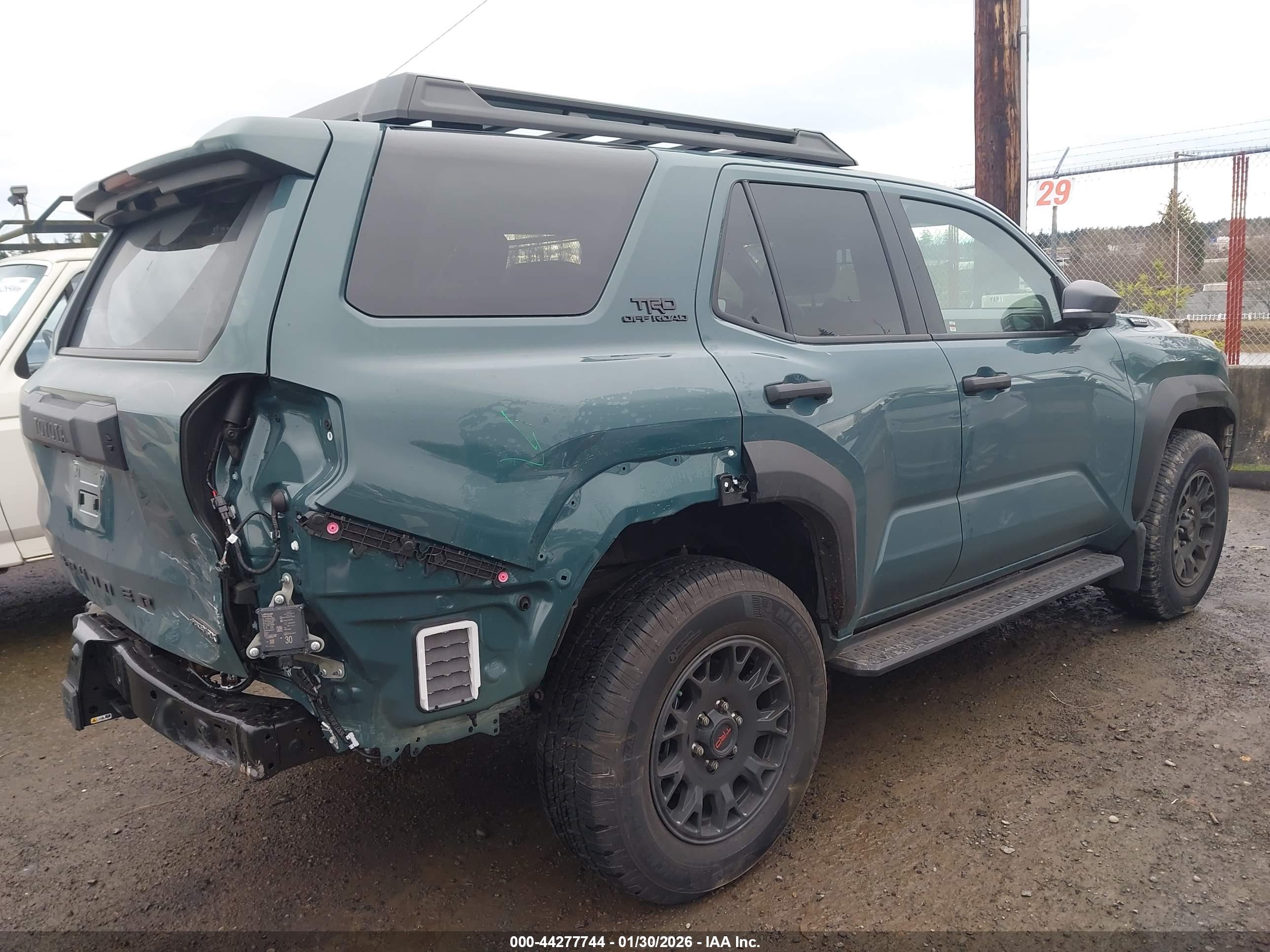 TOYOTA 4RUNNER image 4