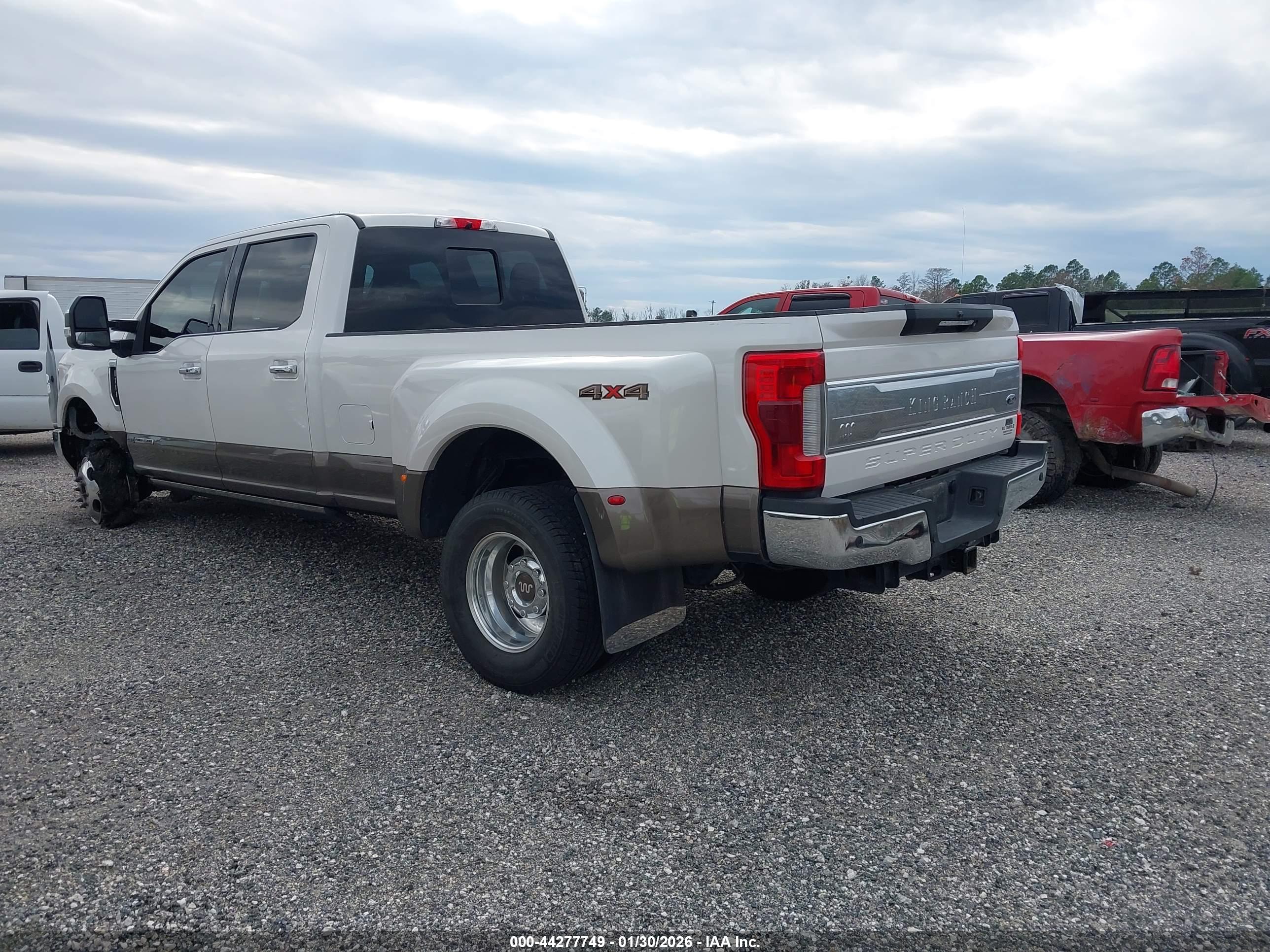 FORD F-350 image 3