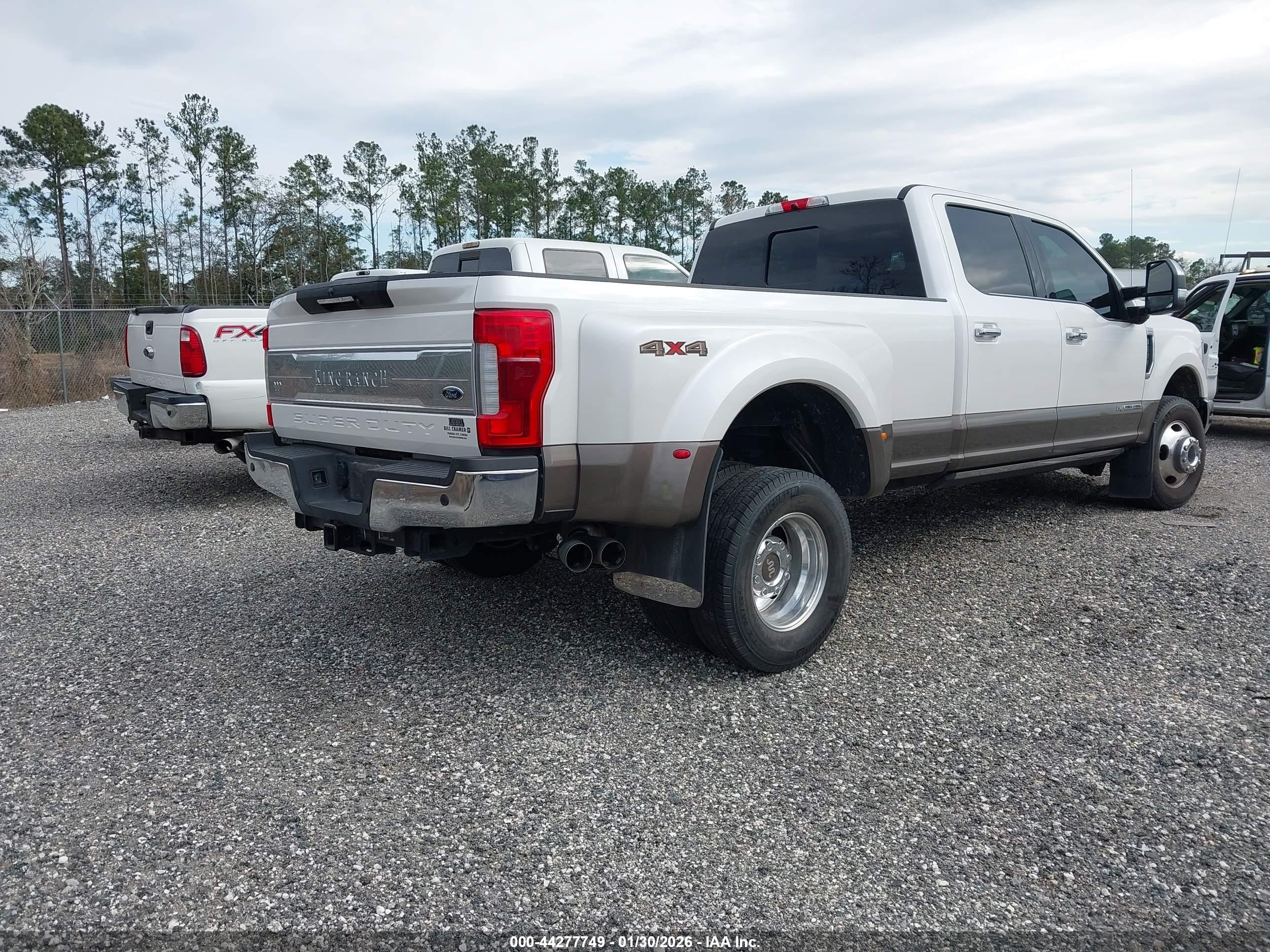 FORD F-350 image 4