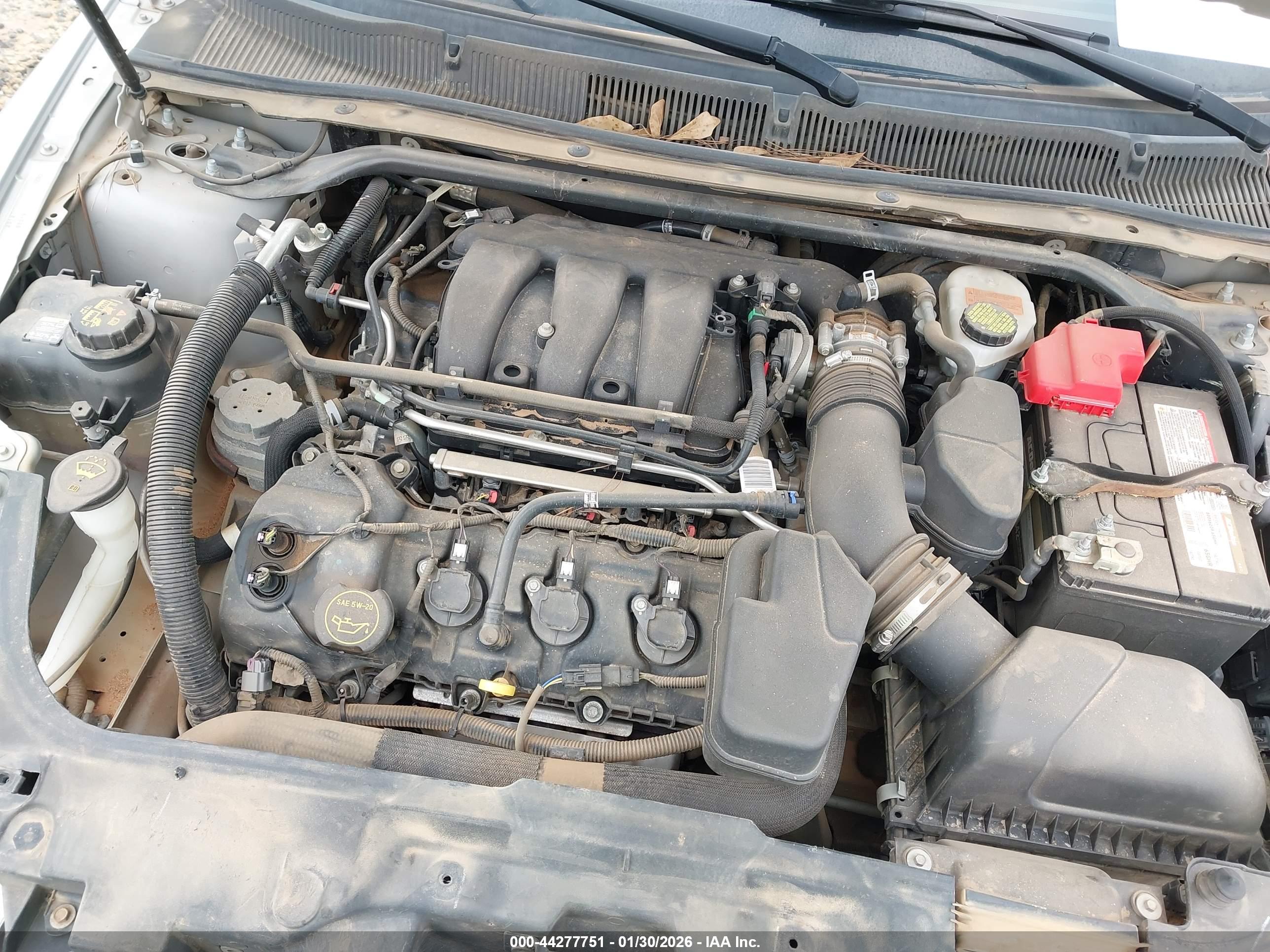FORD TAURUS image 10