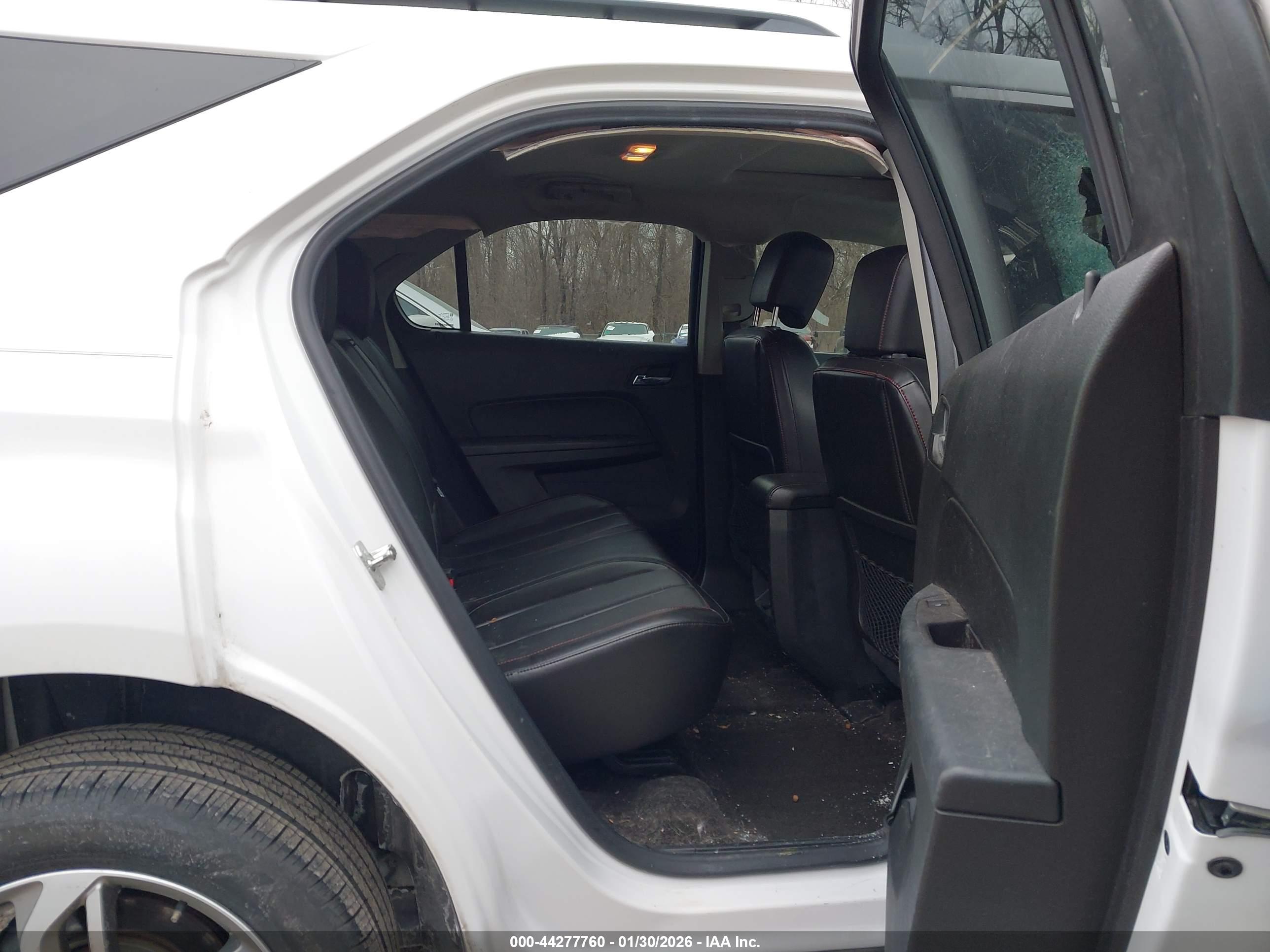 CHEVROLET EQUINOX image 8
