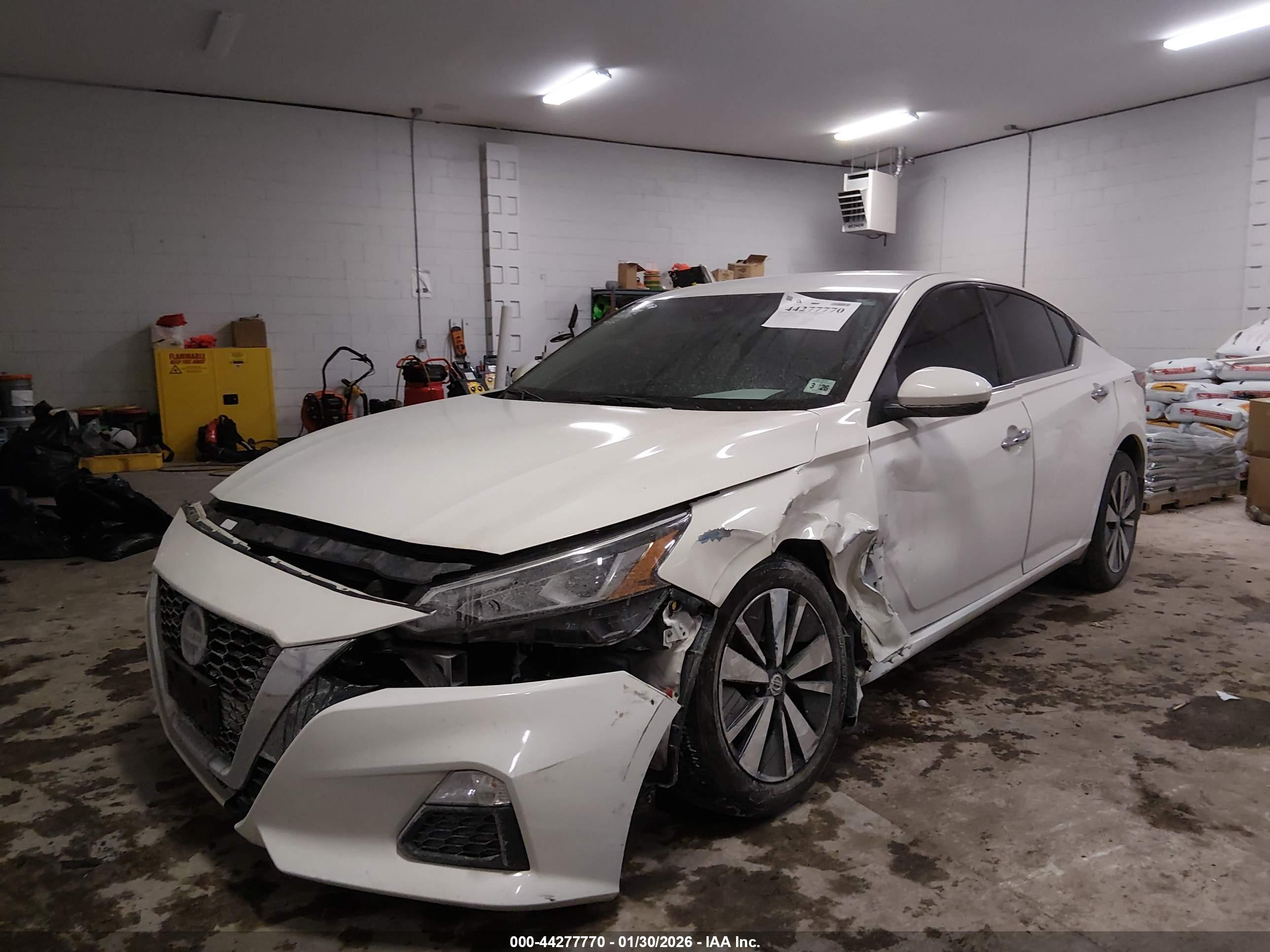 NISSAN ALTIMA image 6