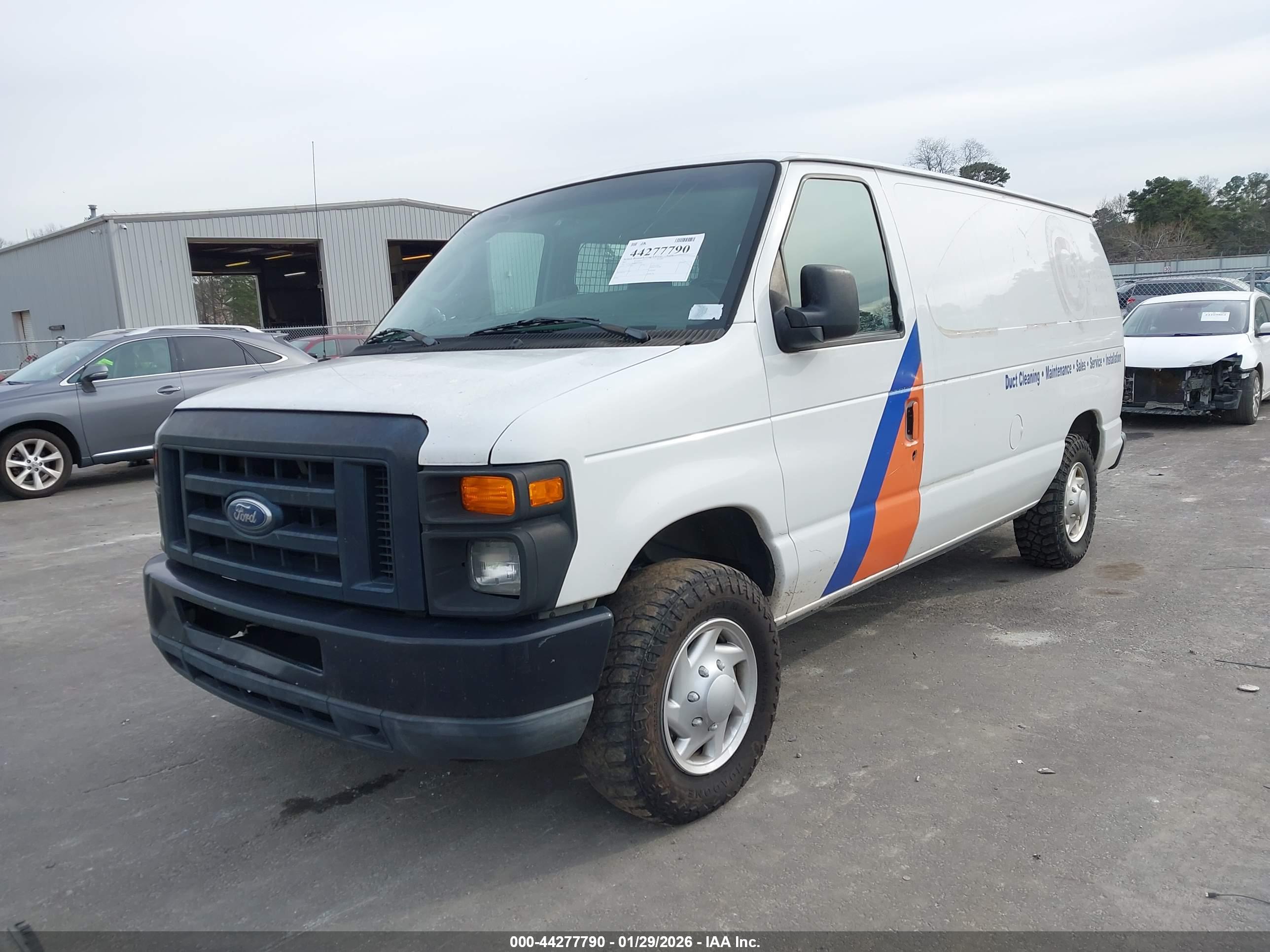 FORD E-150 image 2