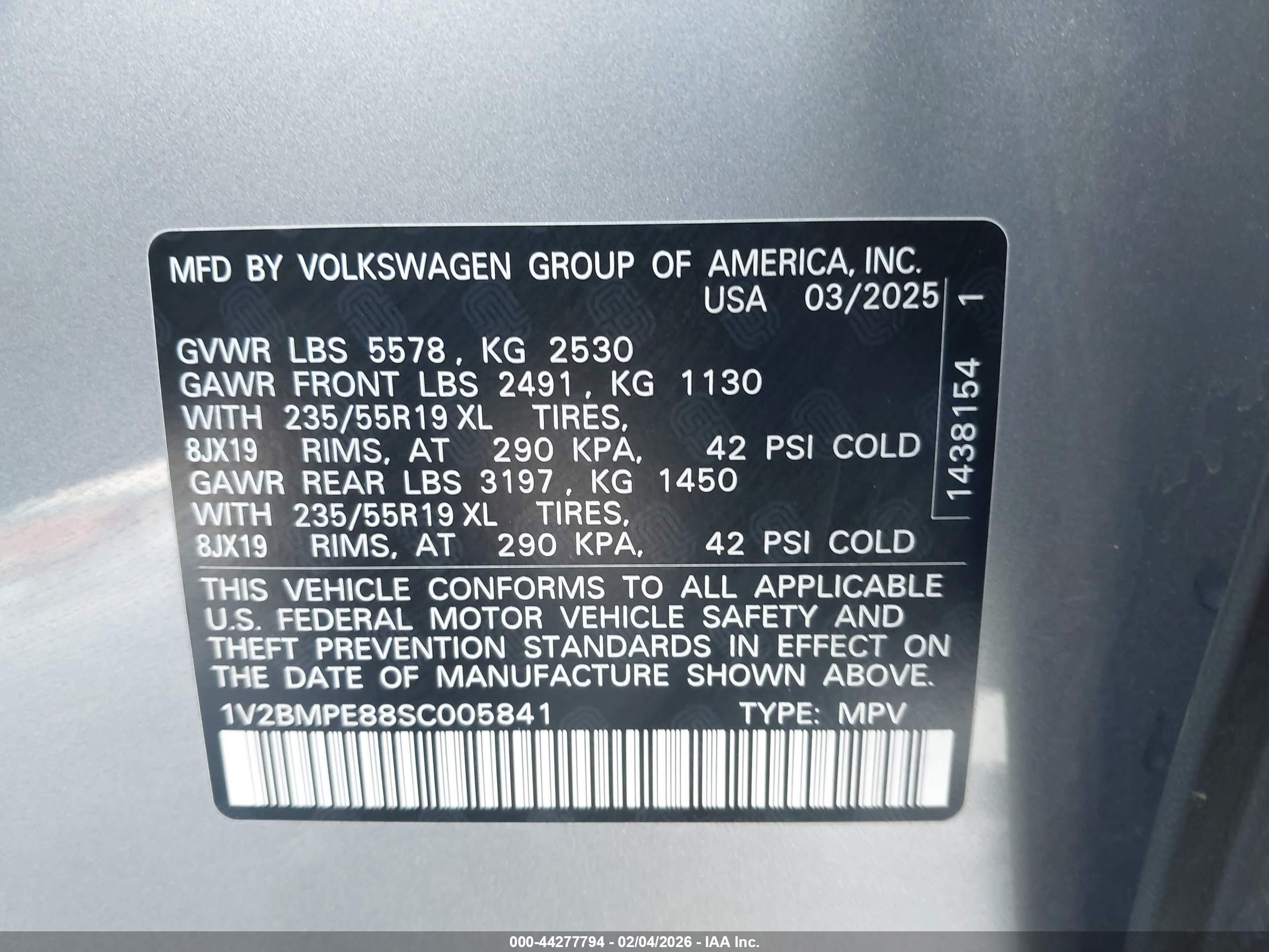 VOLKSWAGEN ID.4 image 9