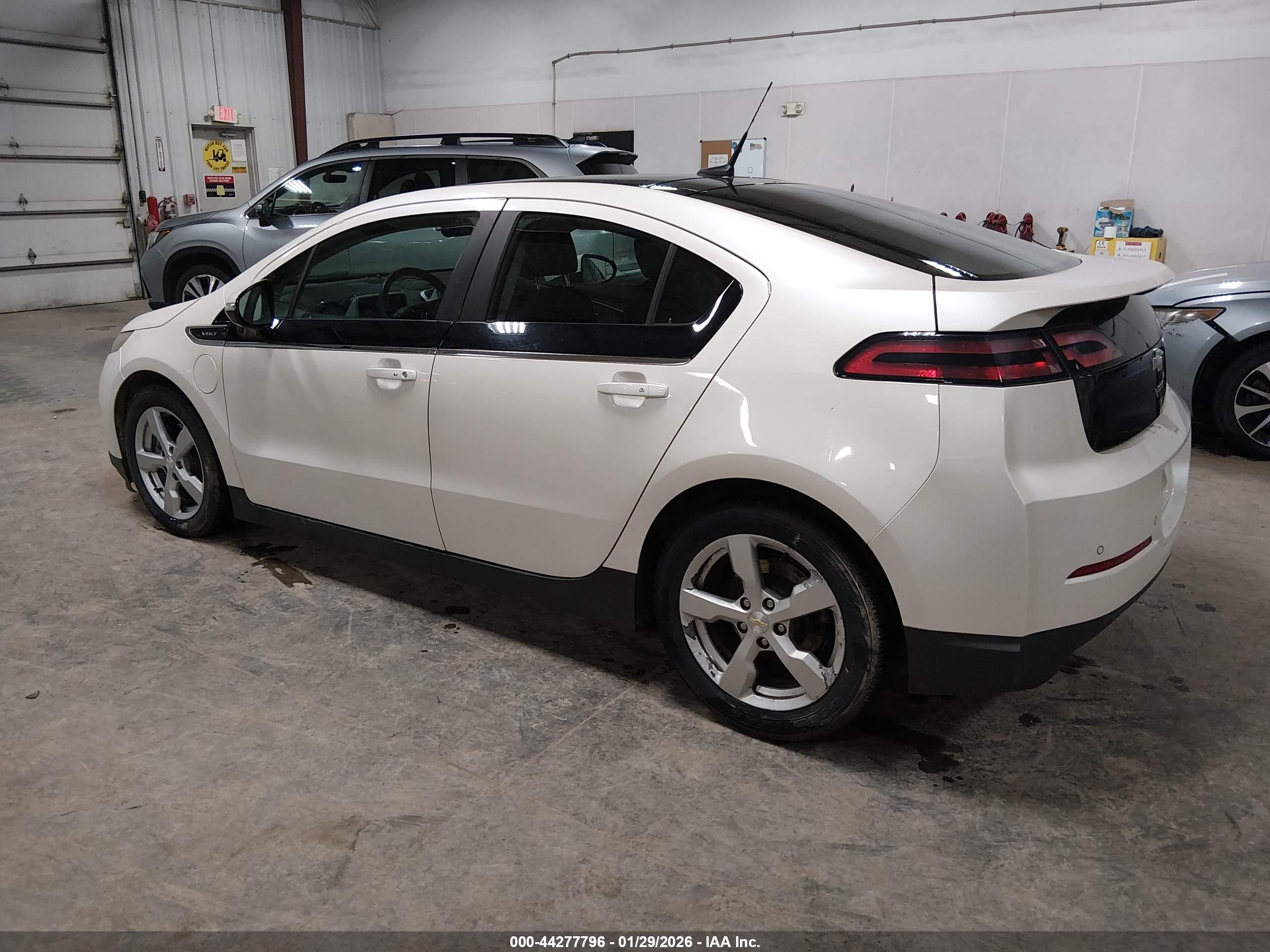 CHEVROLET VOLT image 3