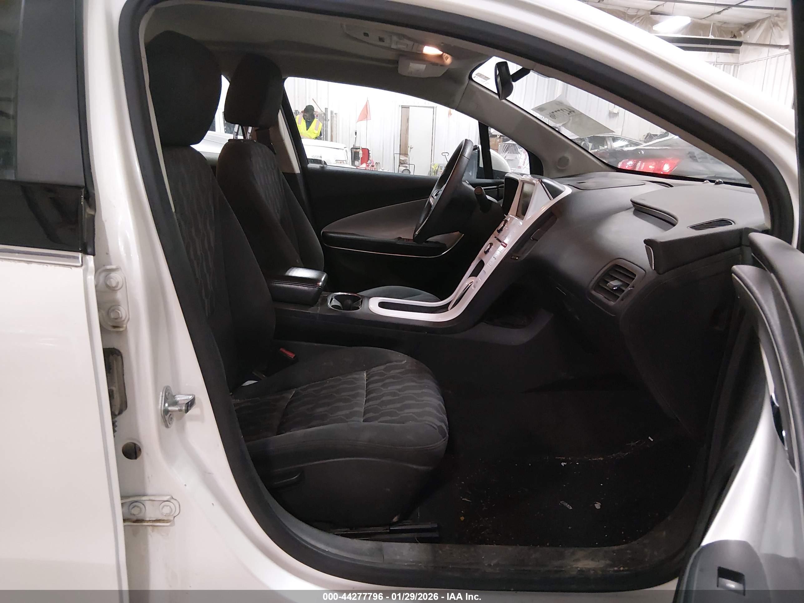 CHEVROLET VOLT image 5