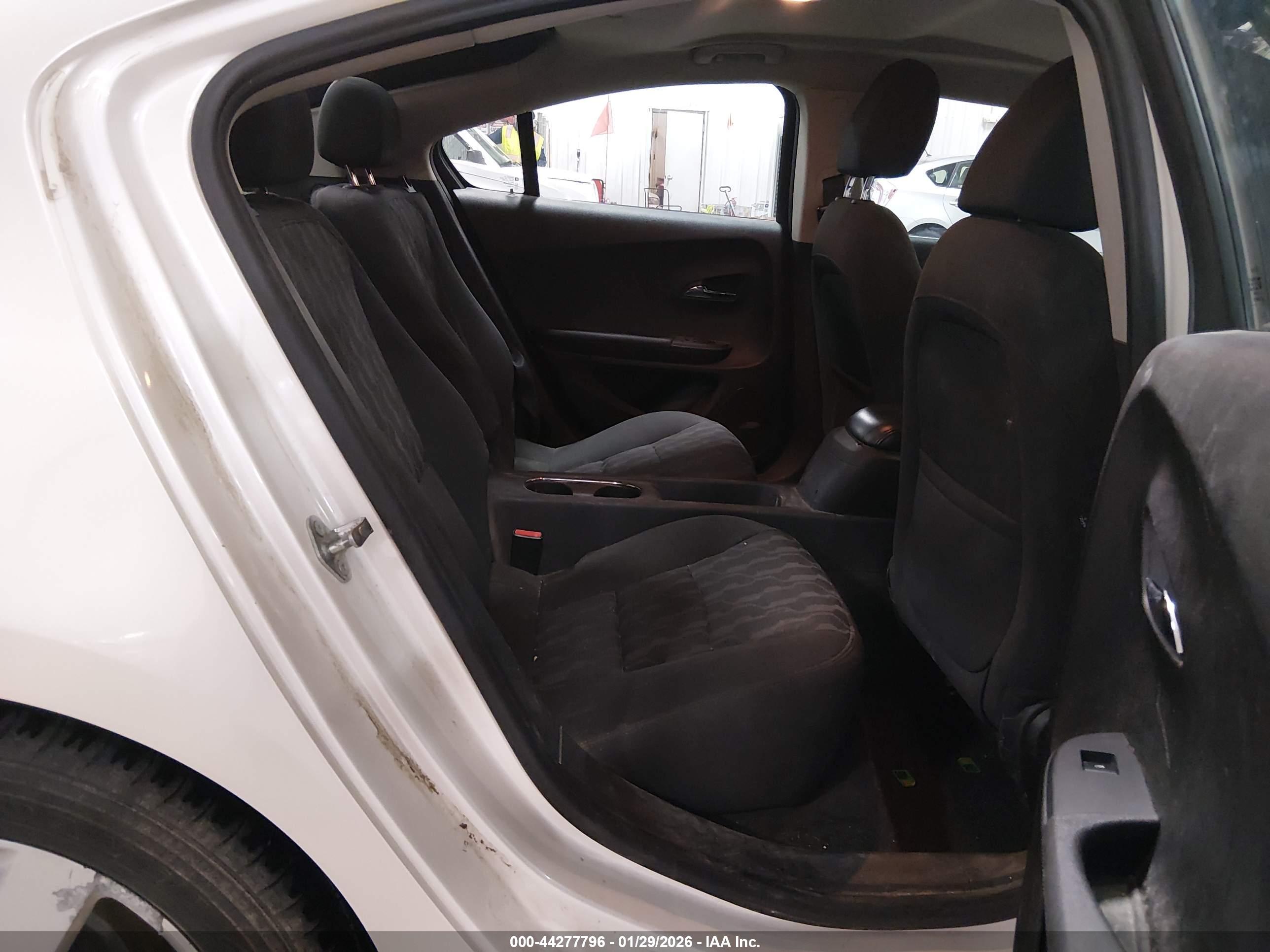 CHEVROLET VOLT image 8