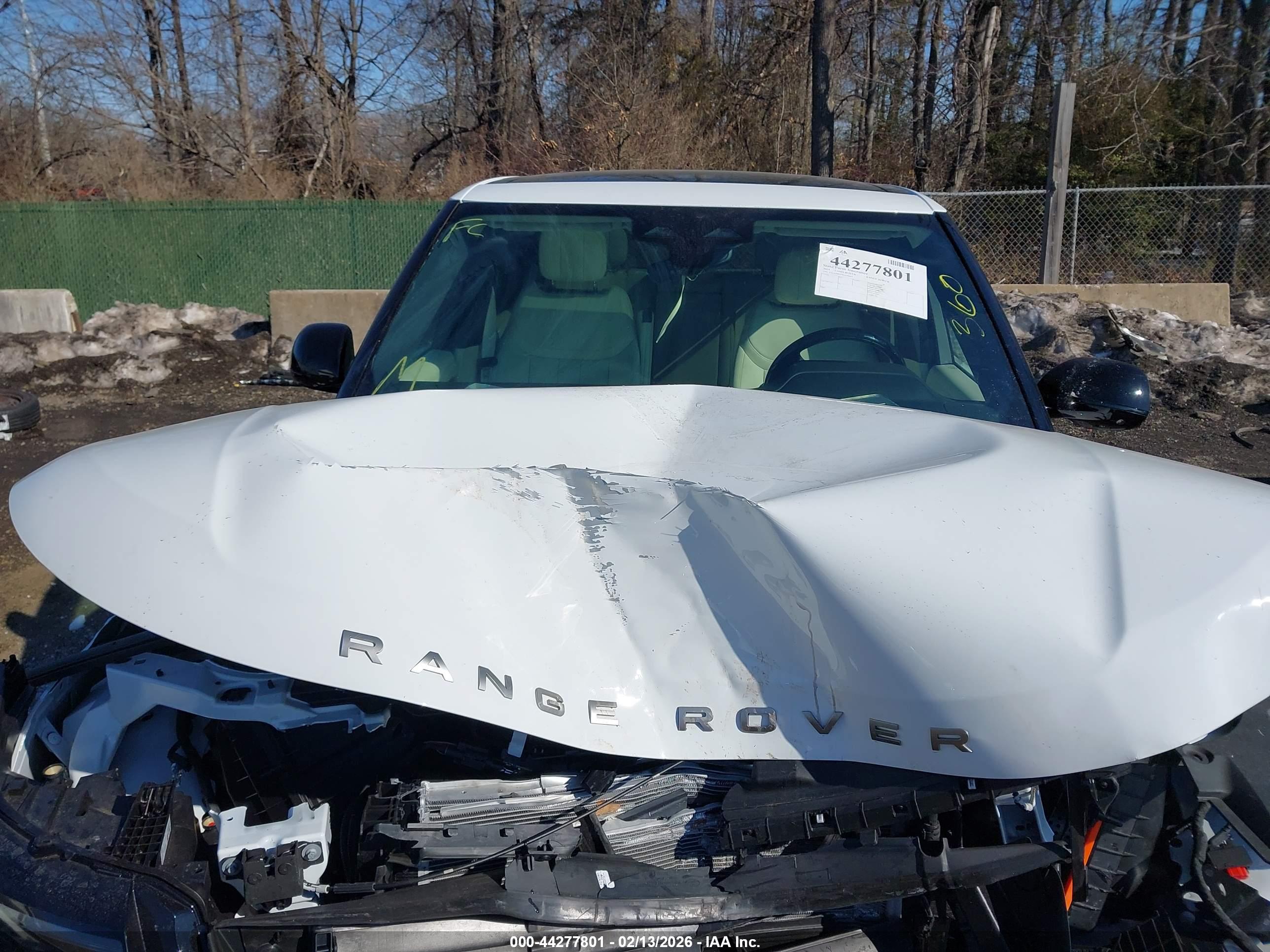 LAND ROVER image 10