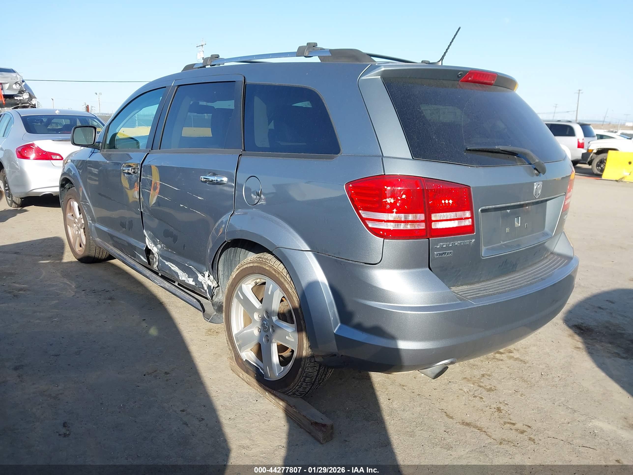 DODGE JOURNEY image 3