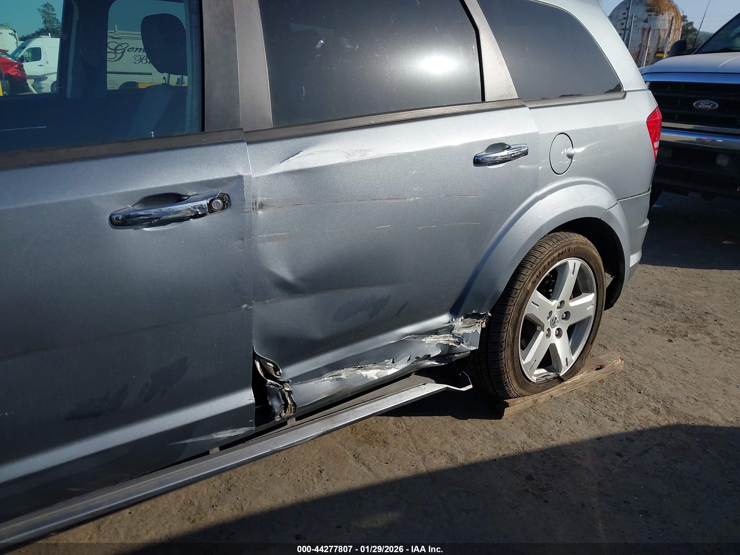 DODGE JOURNEY image 6
