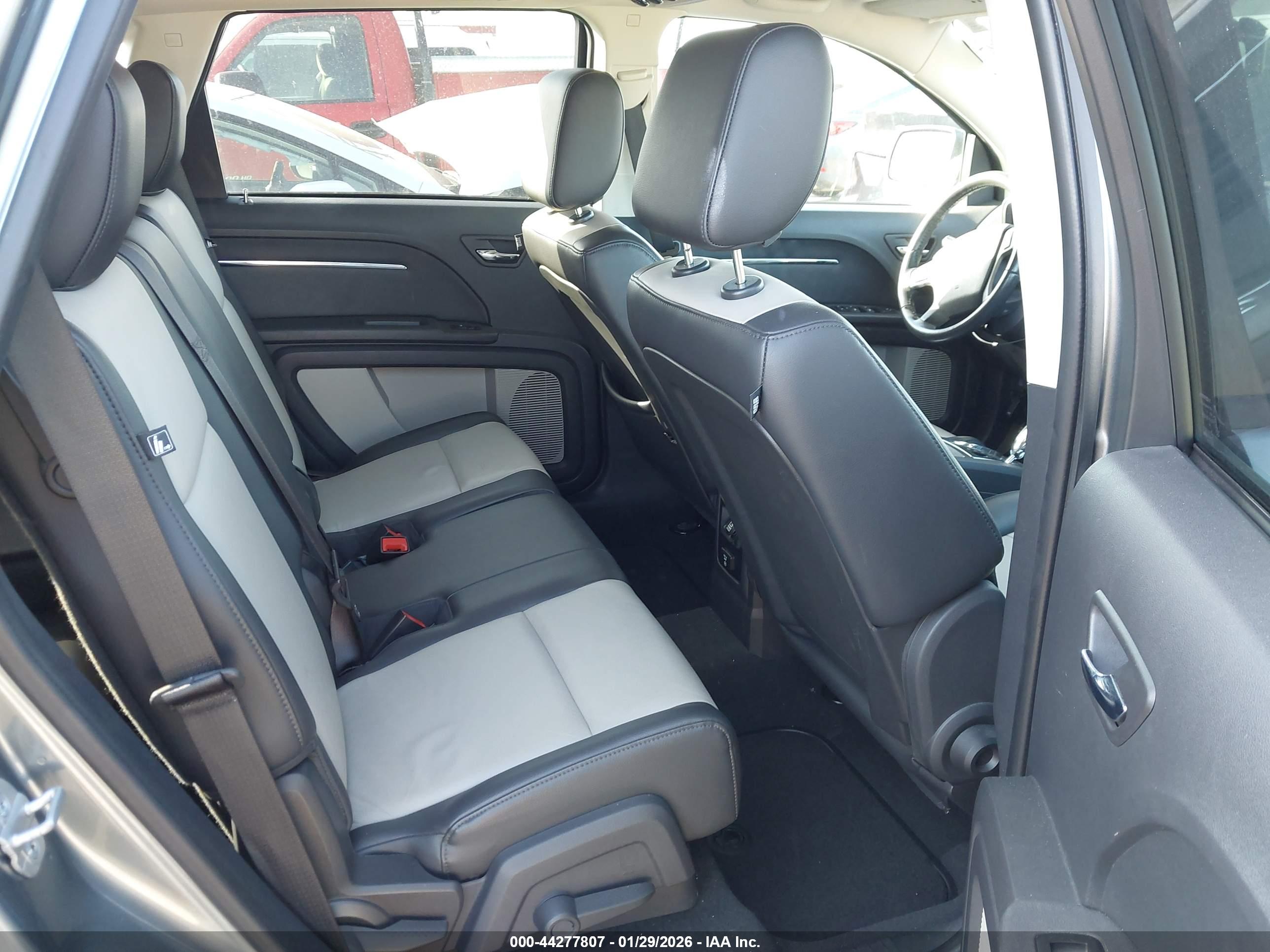 DODGE JOURNEY image 8