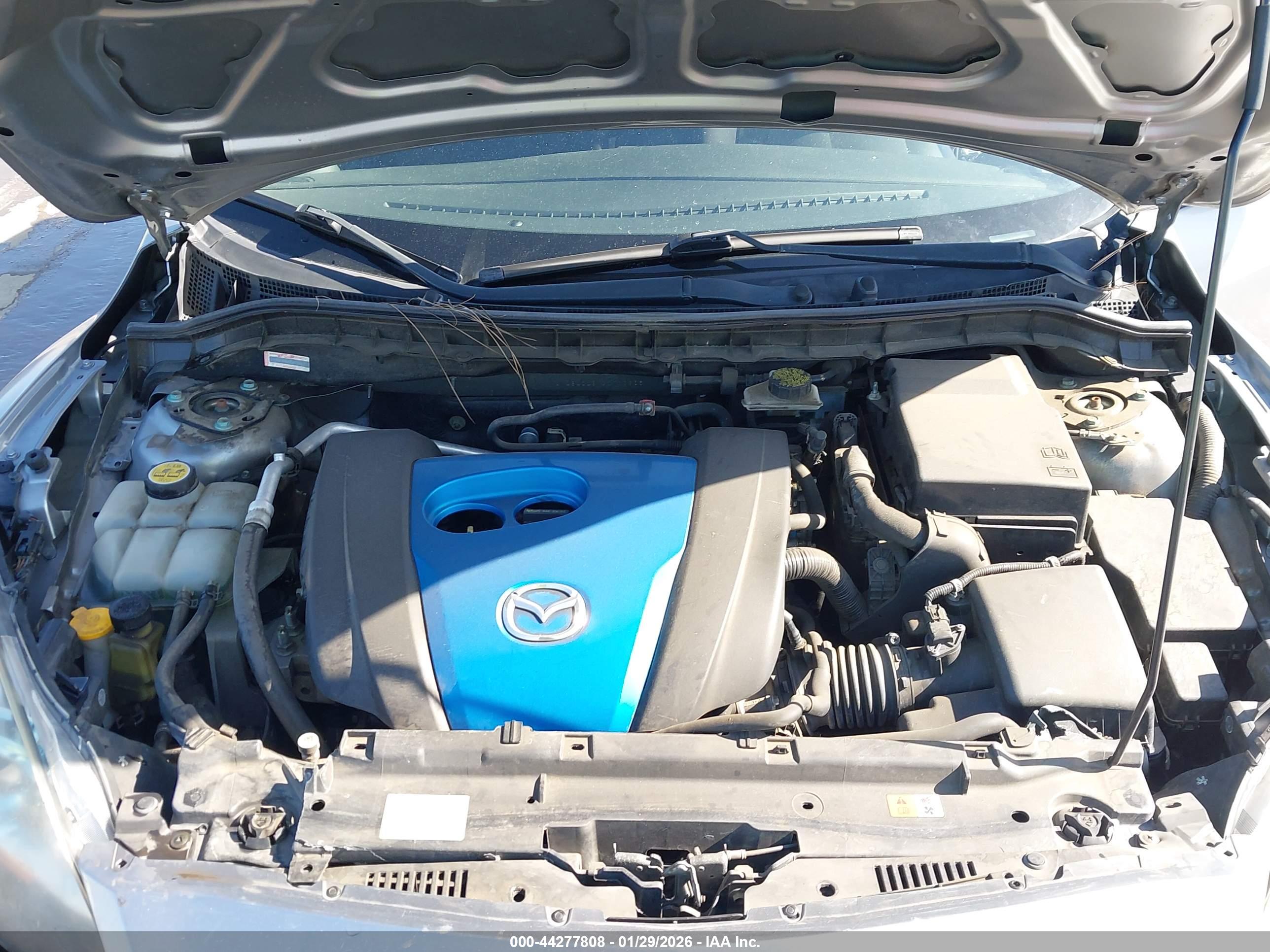 MAZDA MAZDA3 image 10