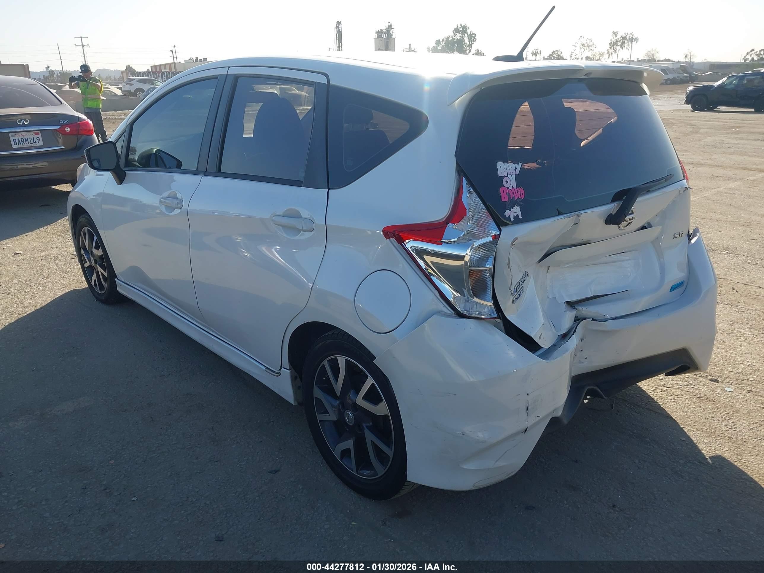NISSAN VERSA image 3