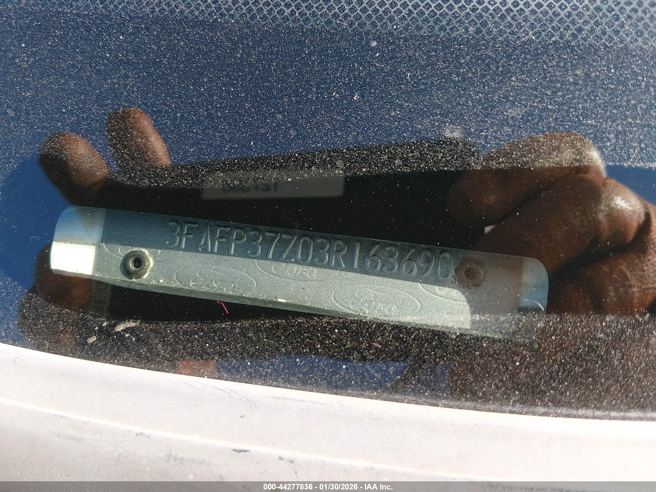 FORD FOCUS image 9