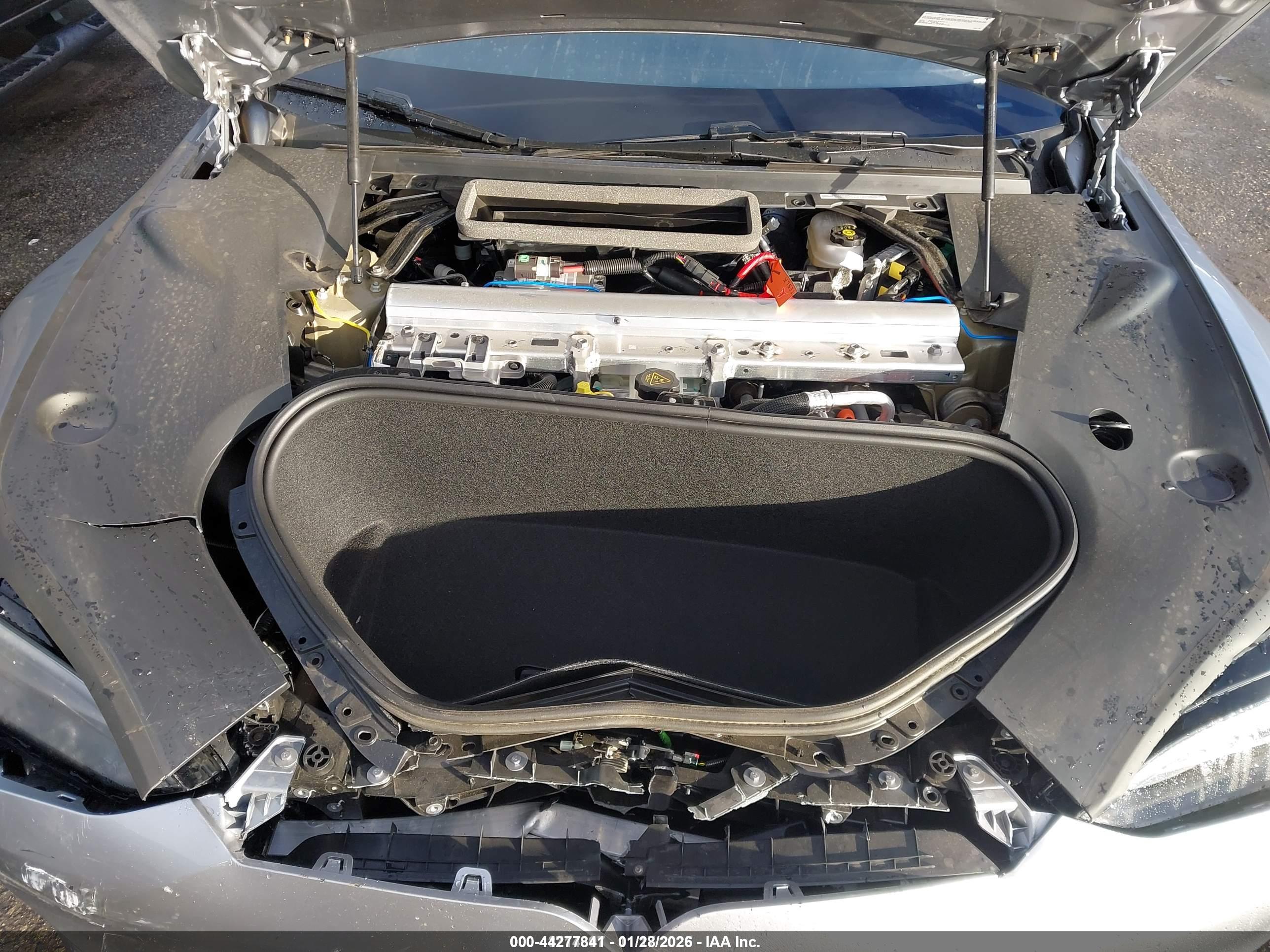 TESLA MODEL image 10